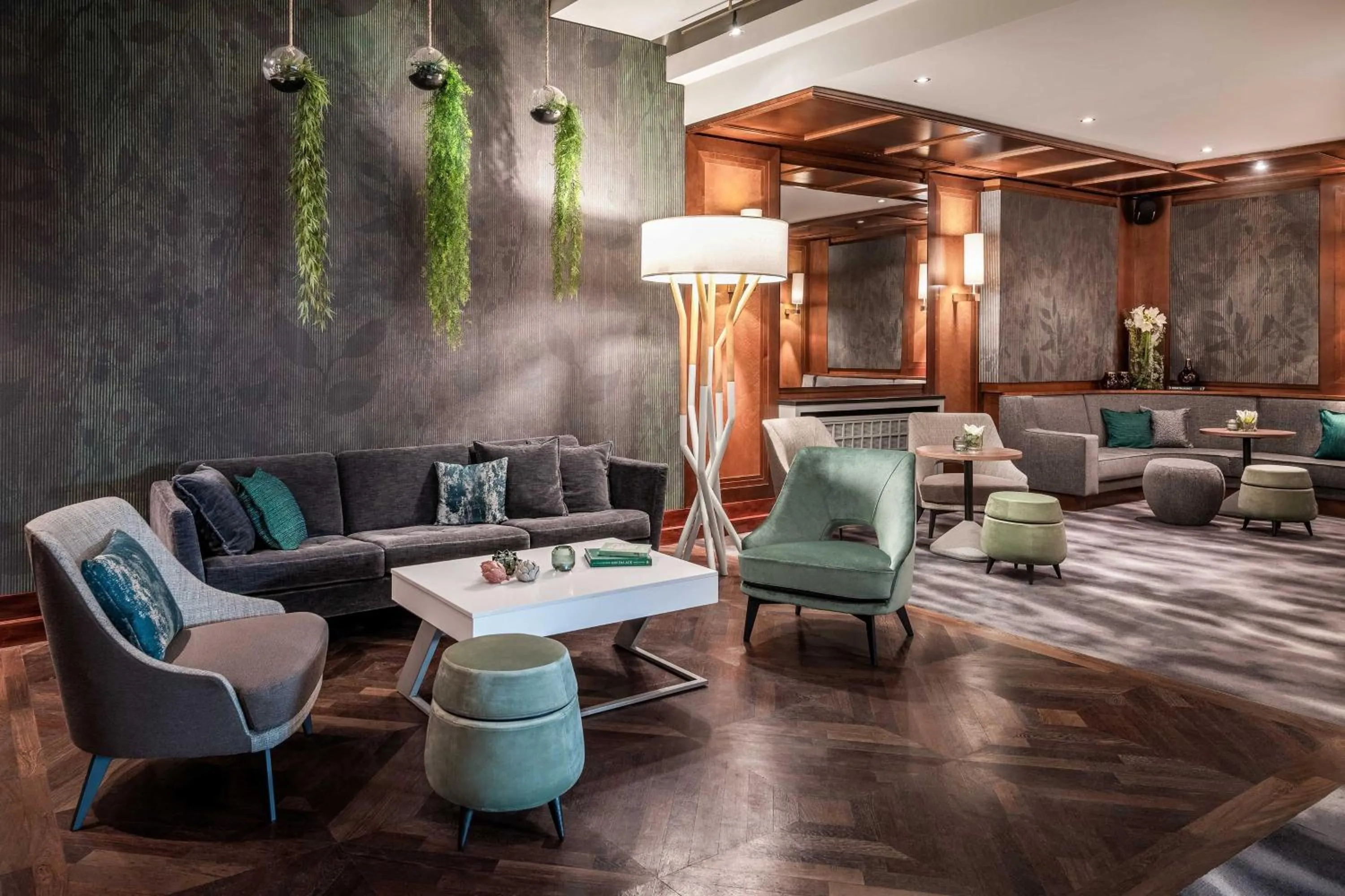 Restaurant/places to eat in The Westin Grand Munich