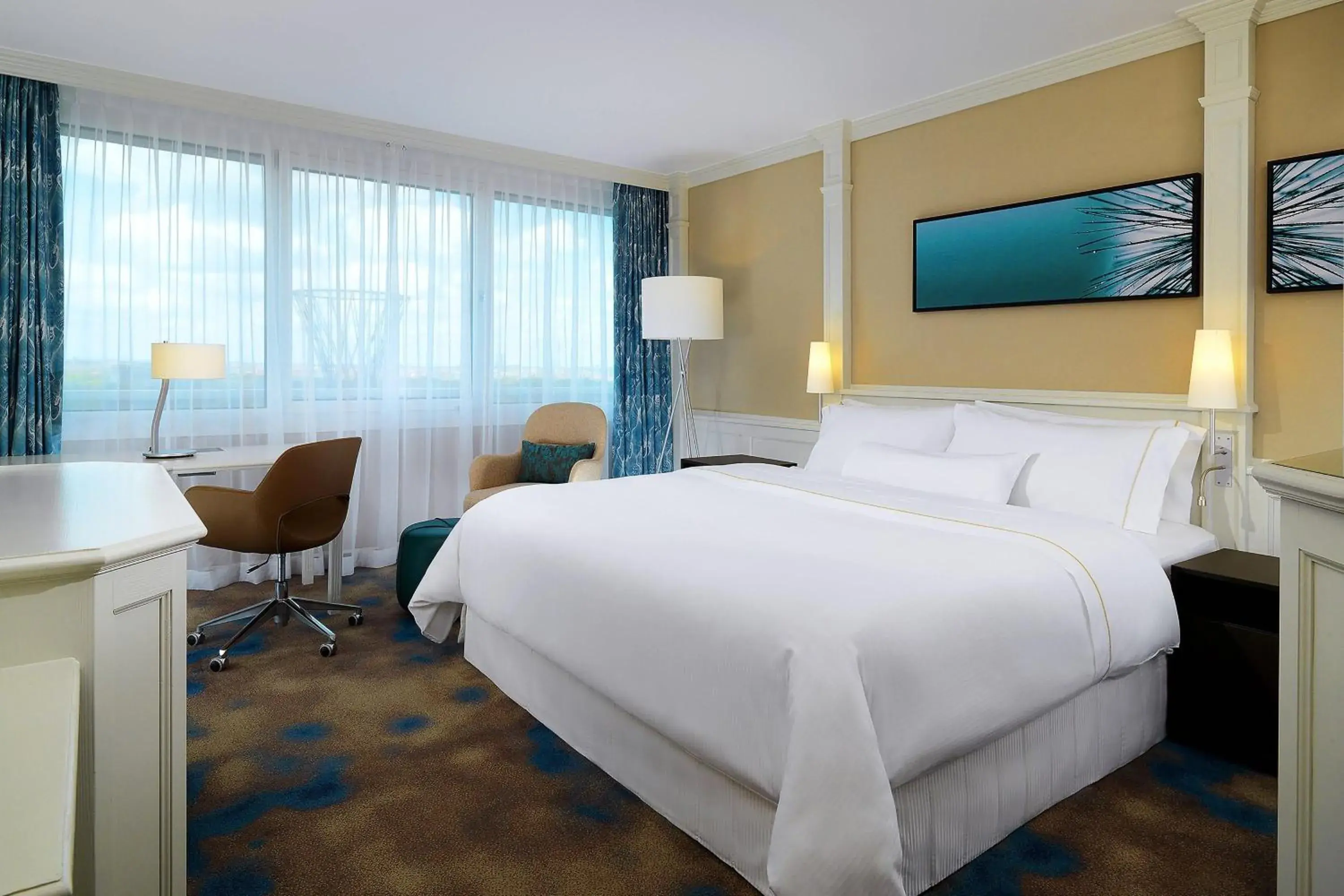 Bavarian King Room in The Westin Grand Munich Bavarian King Room in The Westin Grand Munich