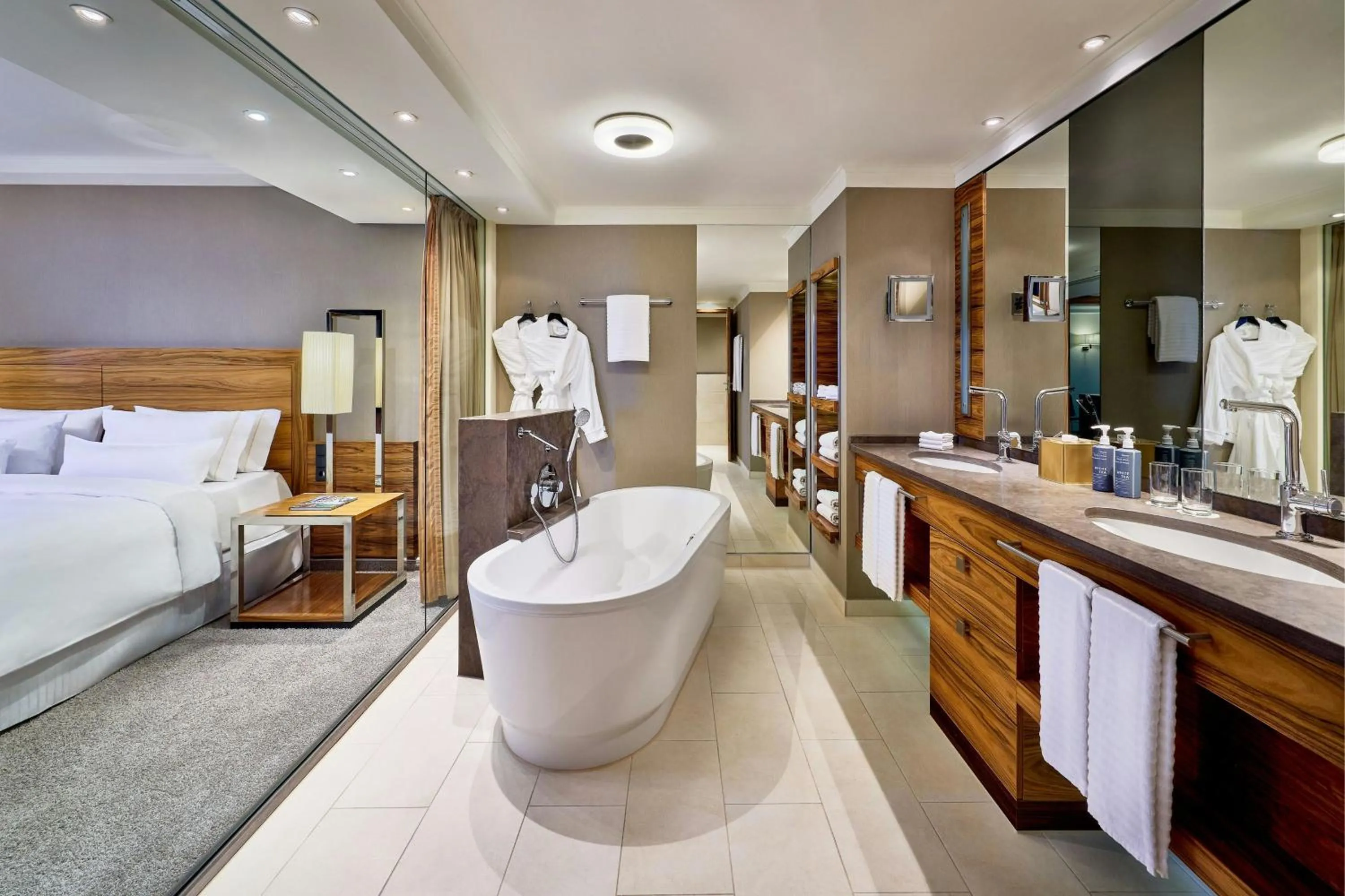 Bathroom, Bed in The Westin Grand Munich
