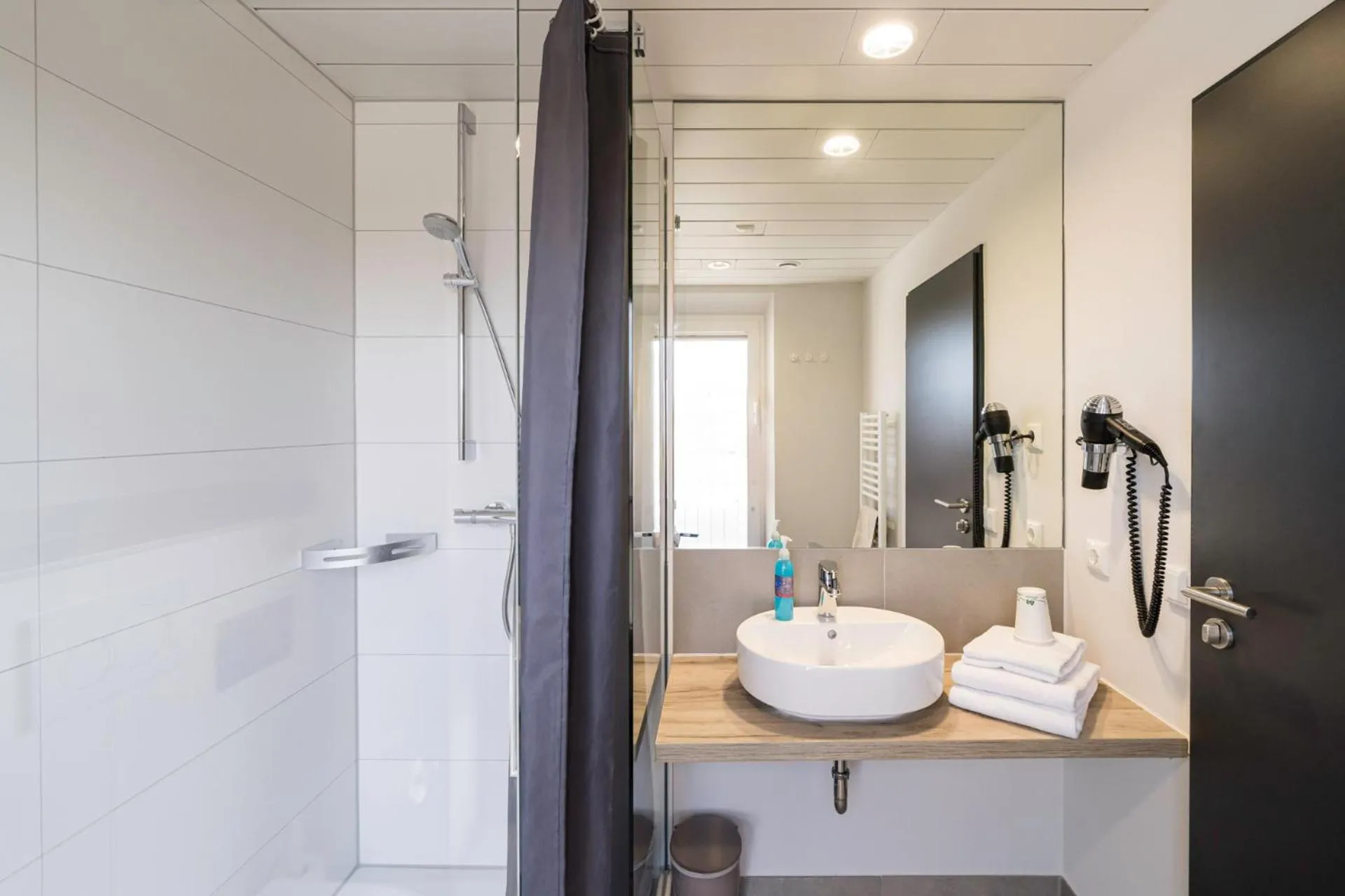 Bathroom in WIROtel Warnemünde