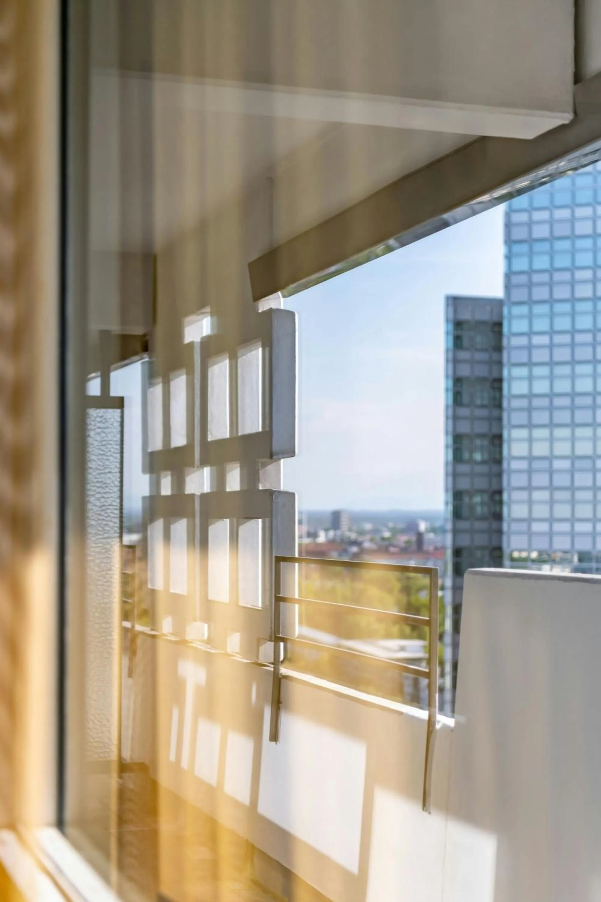 Photo of the whole room in Four Points by Sheraton Munich Arabellapark