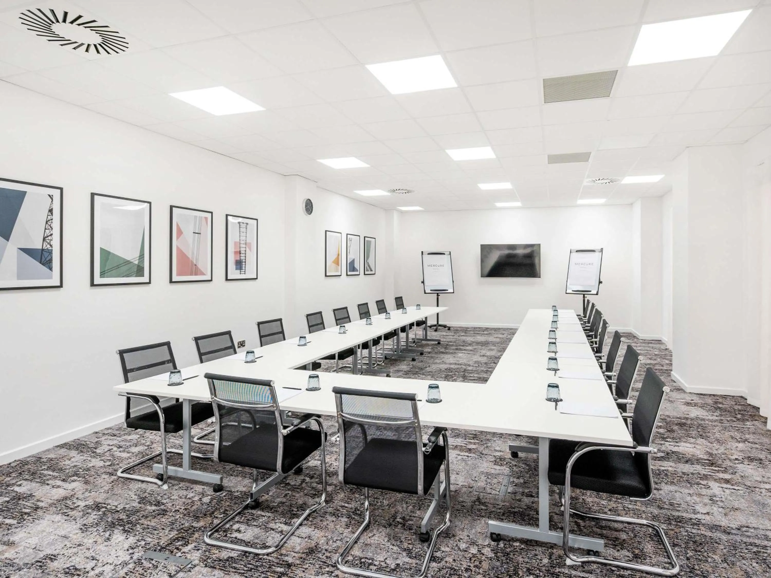 Meeting/conference room in Mercure Newport