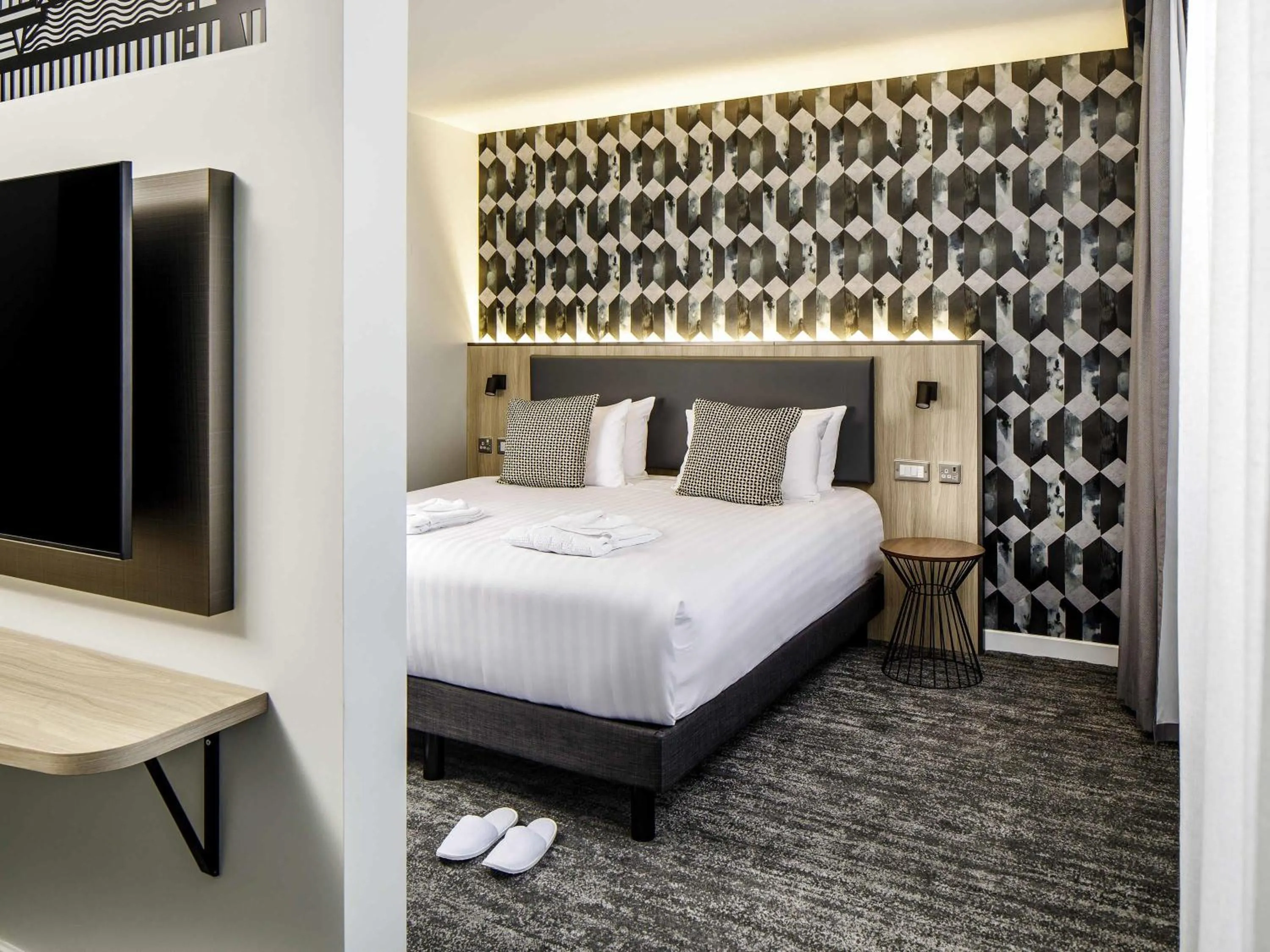 Bedroom, Bed in Mercure Newport