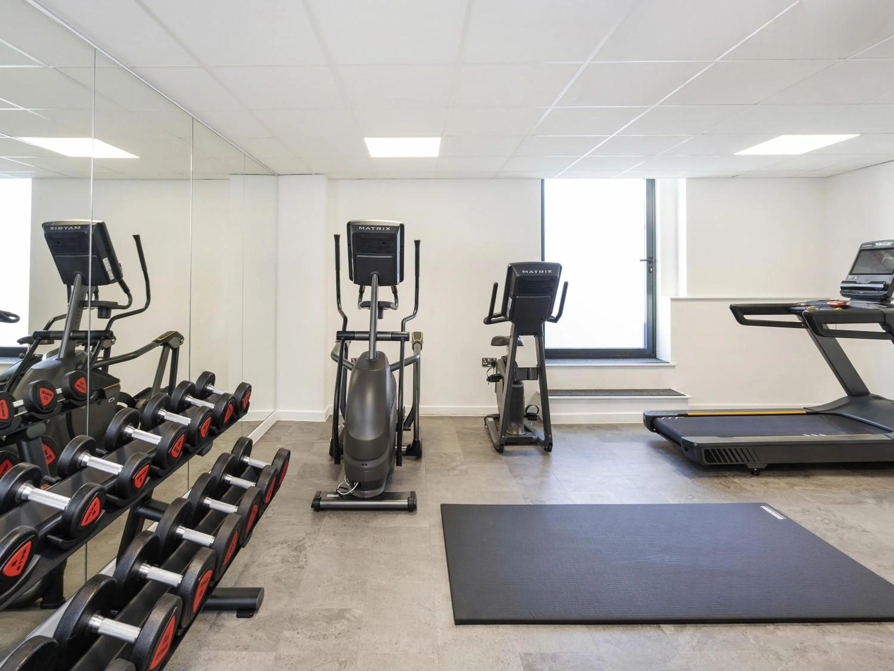 Fitness centre/facilities in Mercure Newport
