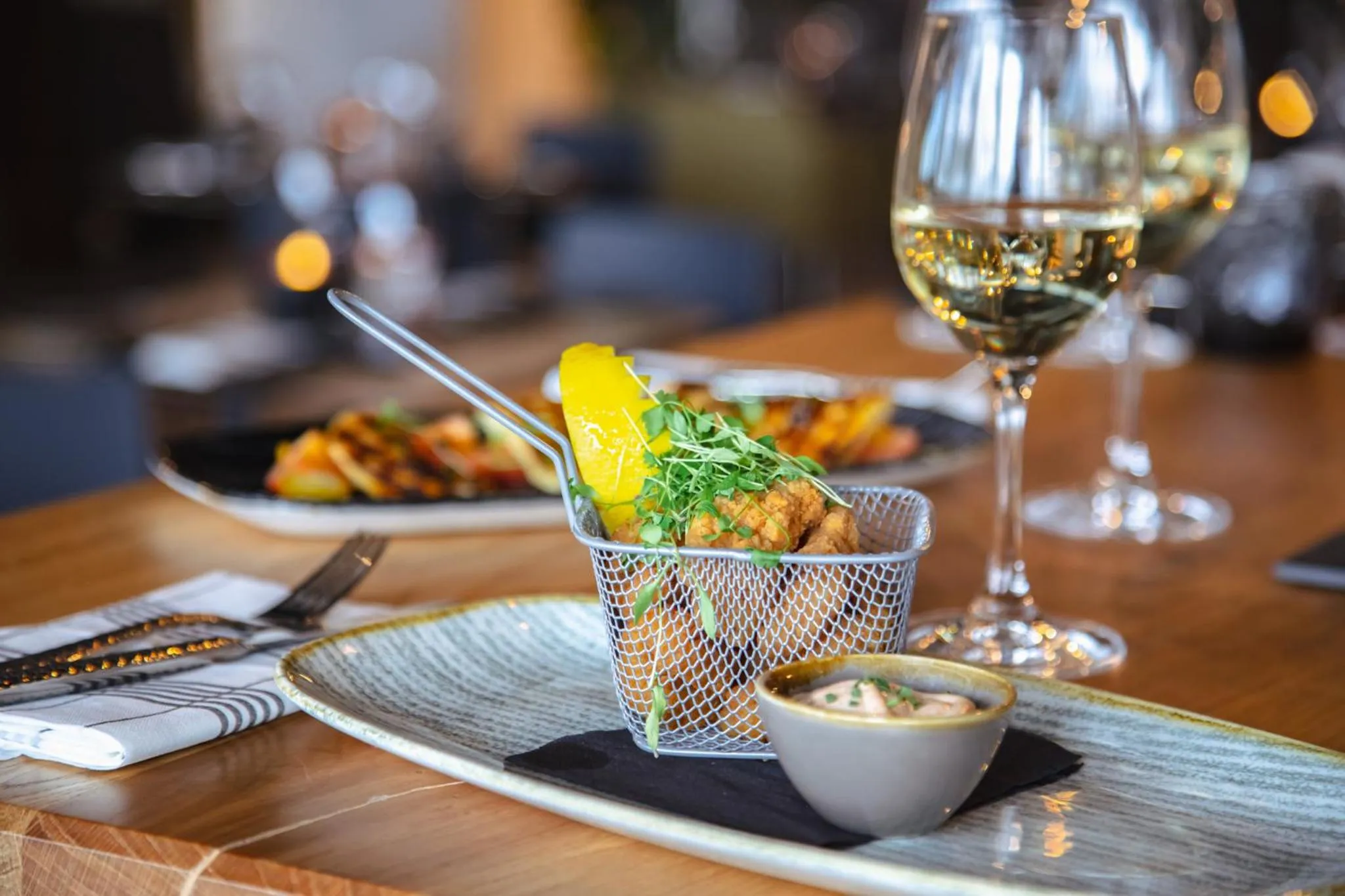 Restaurant/places to eat in Mercure Newport