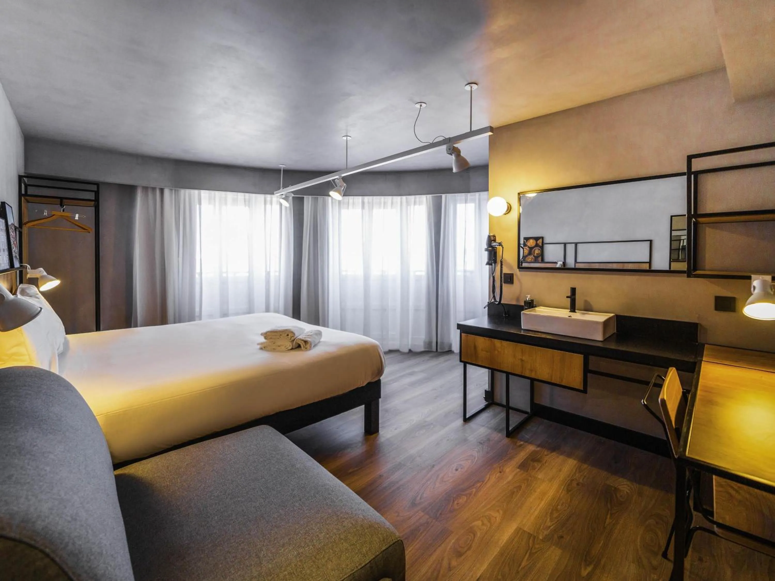 Bedroom, Bed in ibis Porto Centro Mercado Bolhao