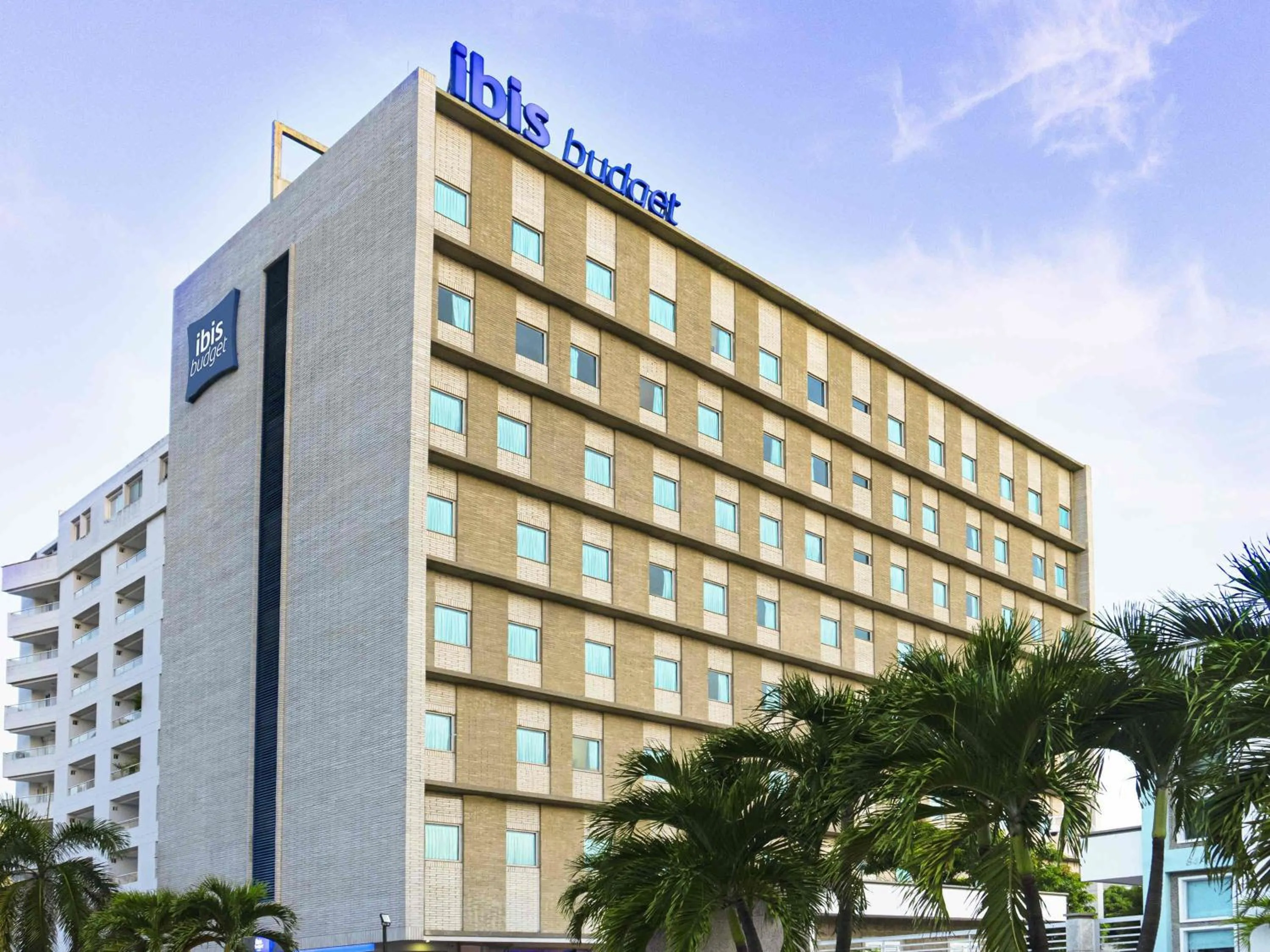 Property building in ibis budget Barranquilla