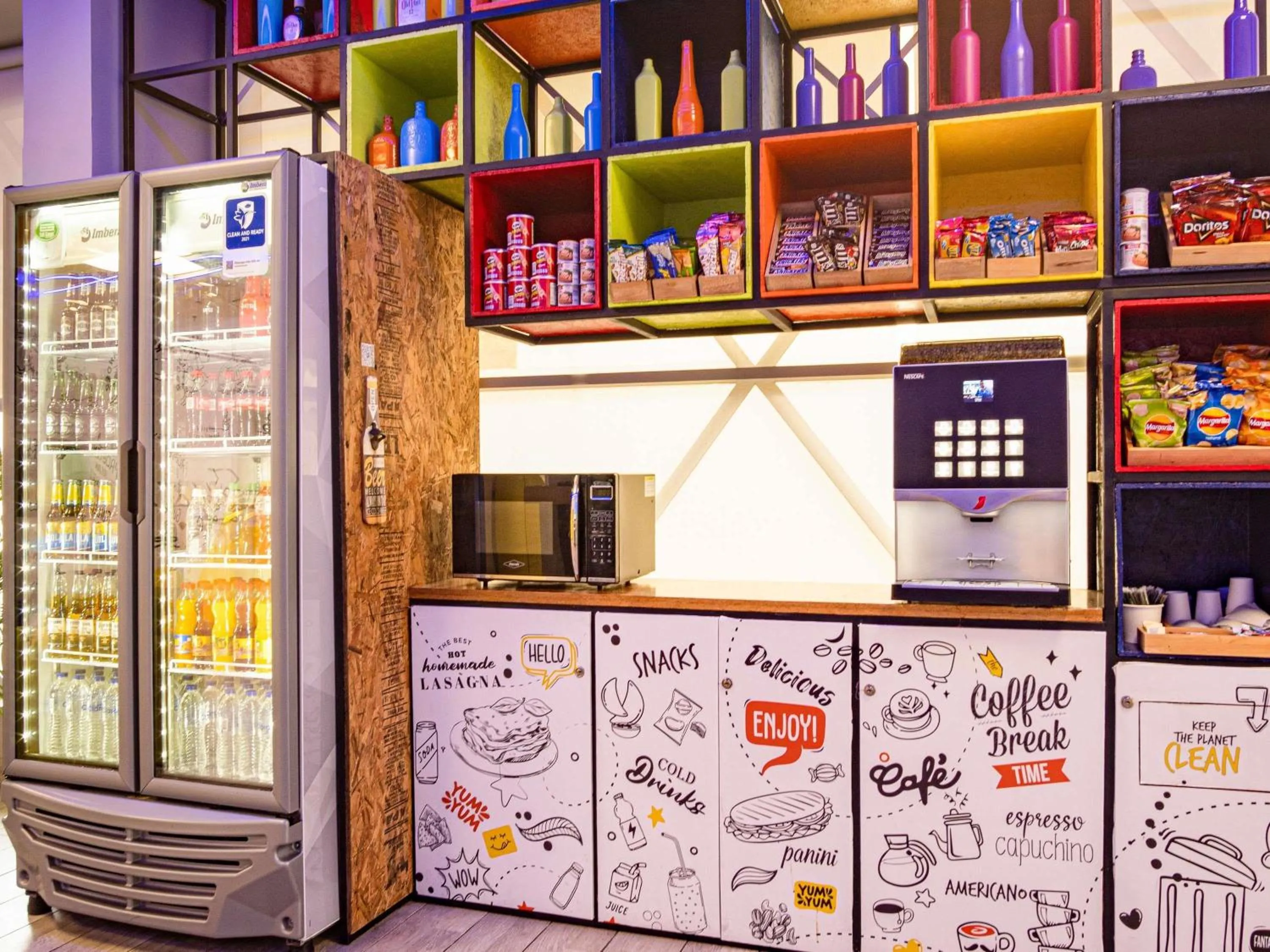 Property building in ibis budget Barranquilla