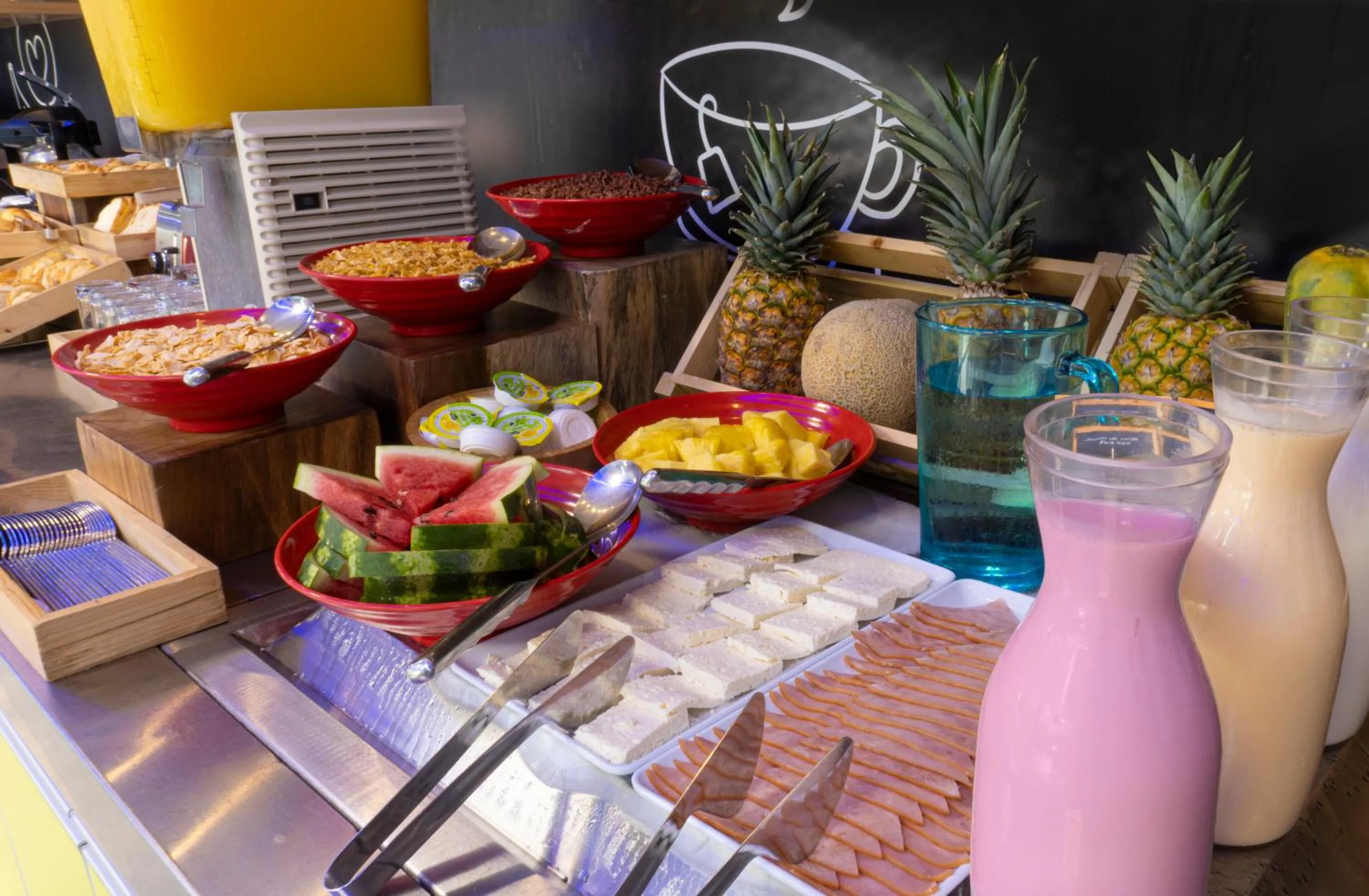 Breakfast in ibis budget Barranquilla