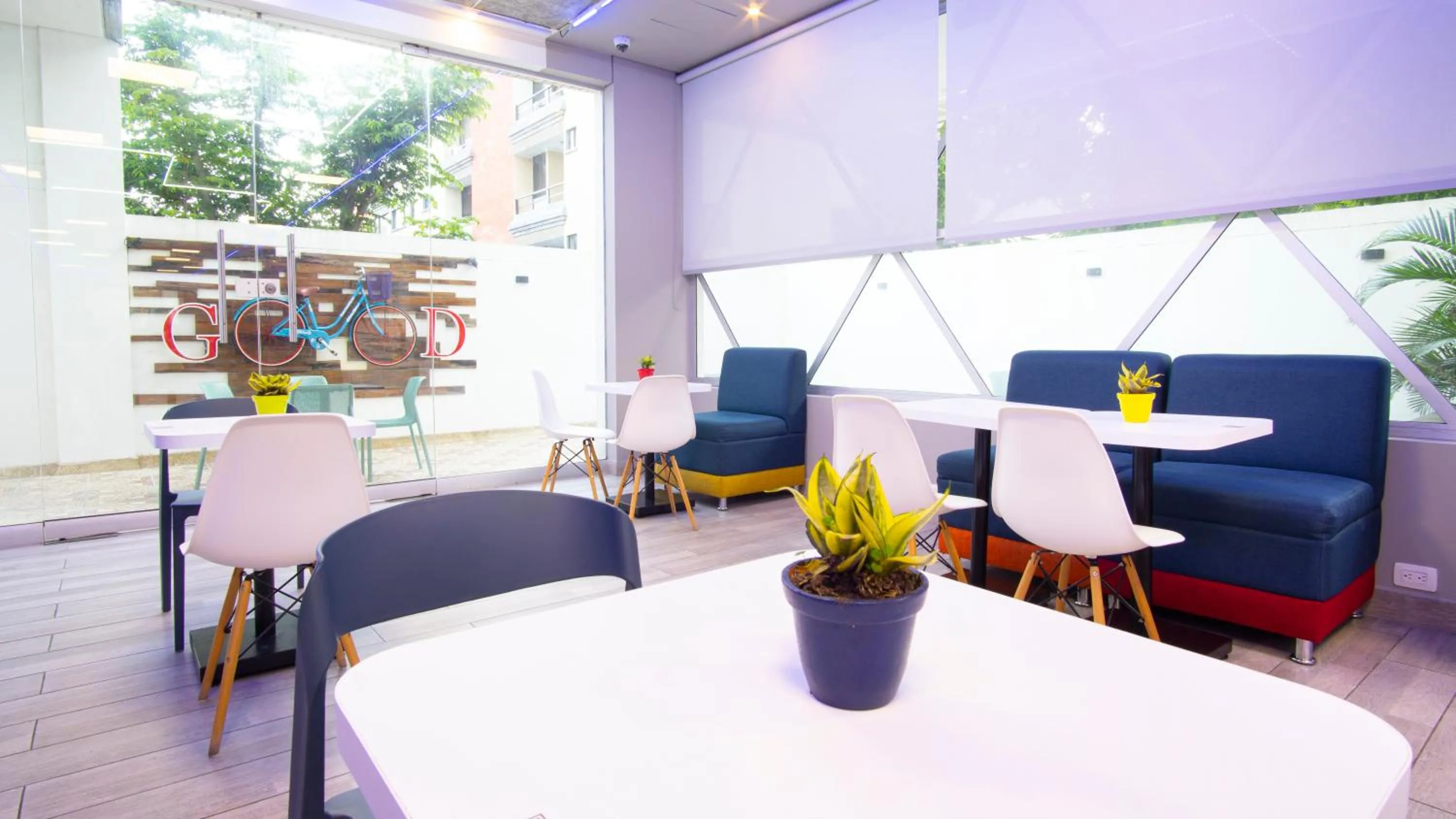 Restaurant/places to eat in ibis budget Barranquilla