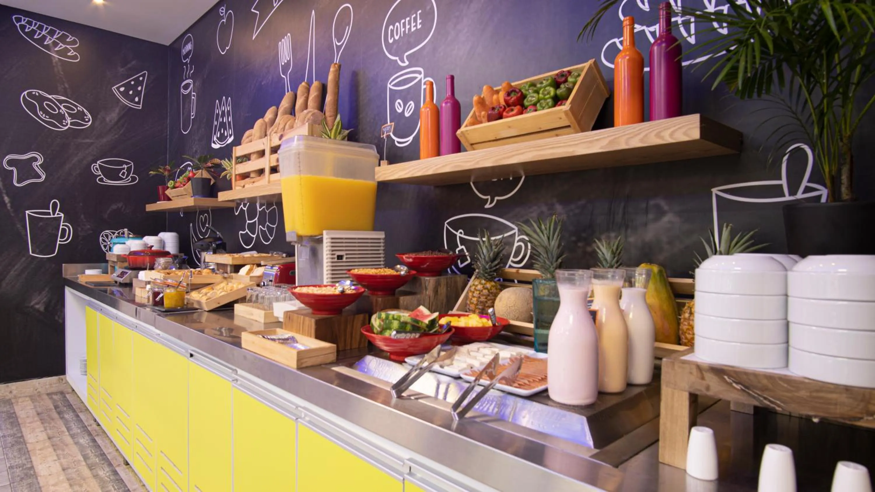 Breakfast in ibis budget Barranquilla