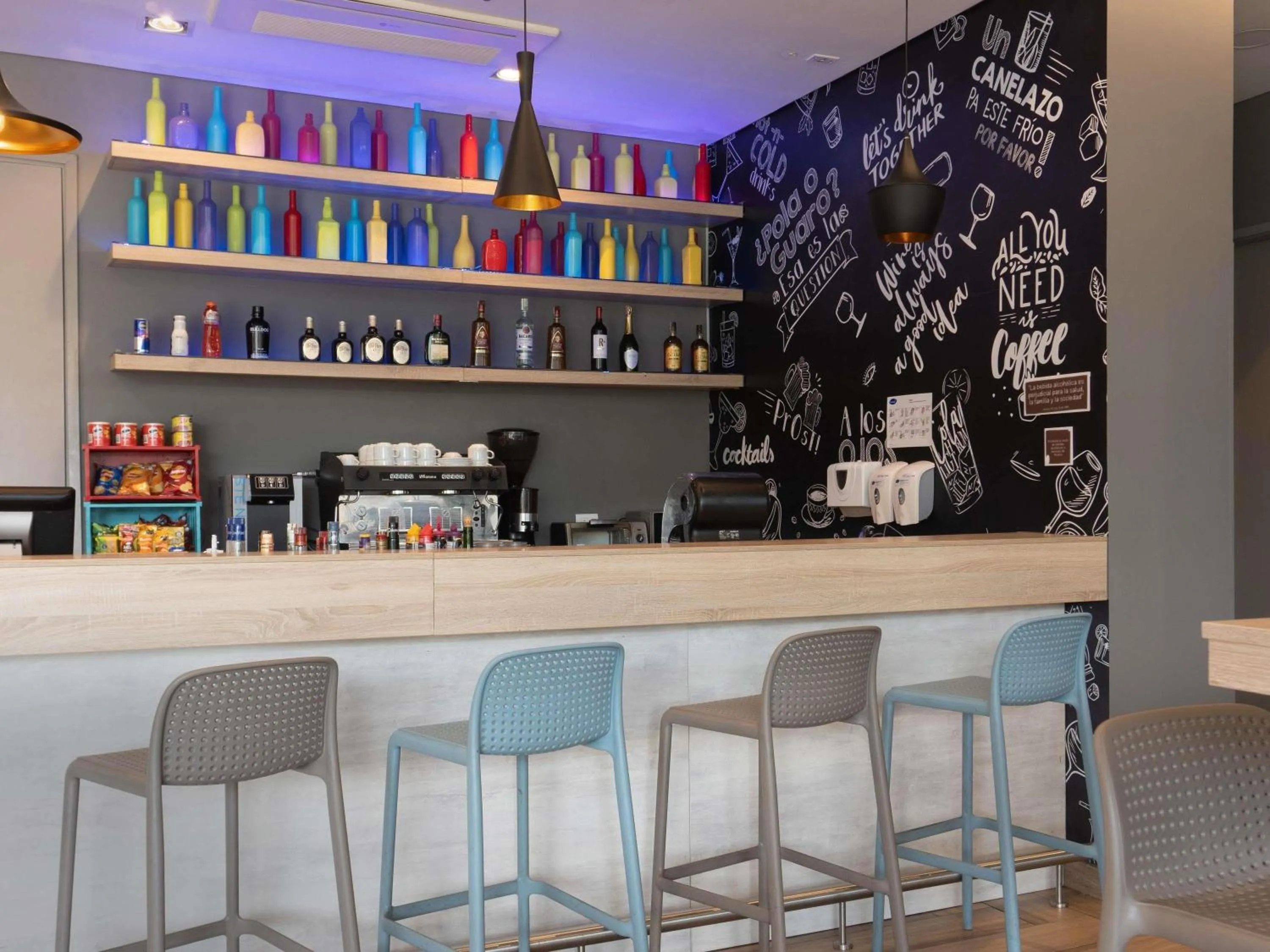 Property building in ibis Chia