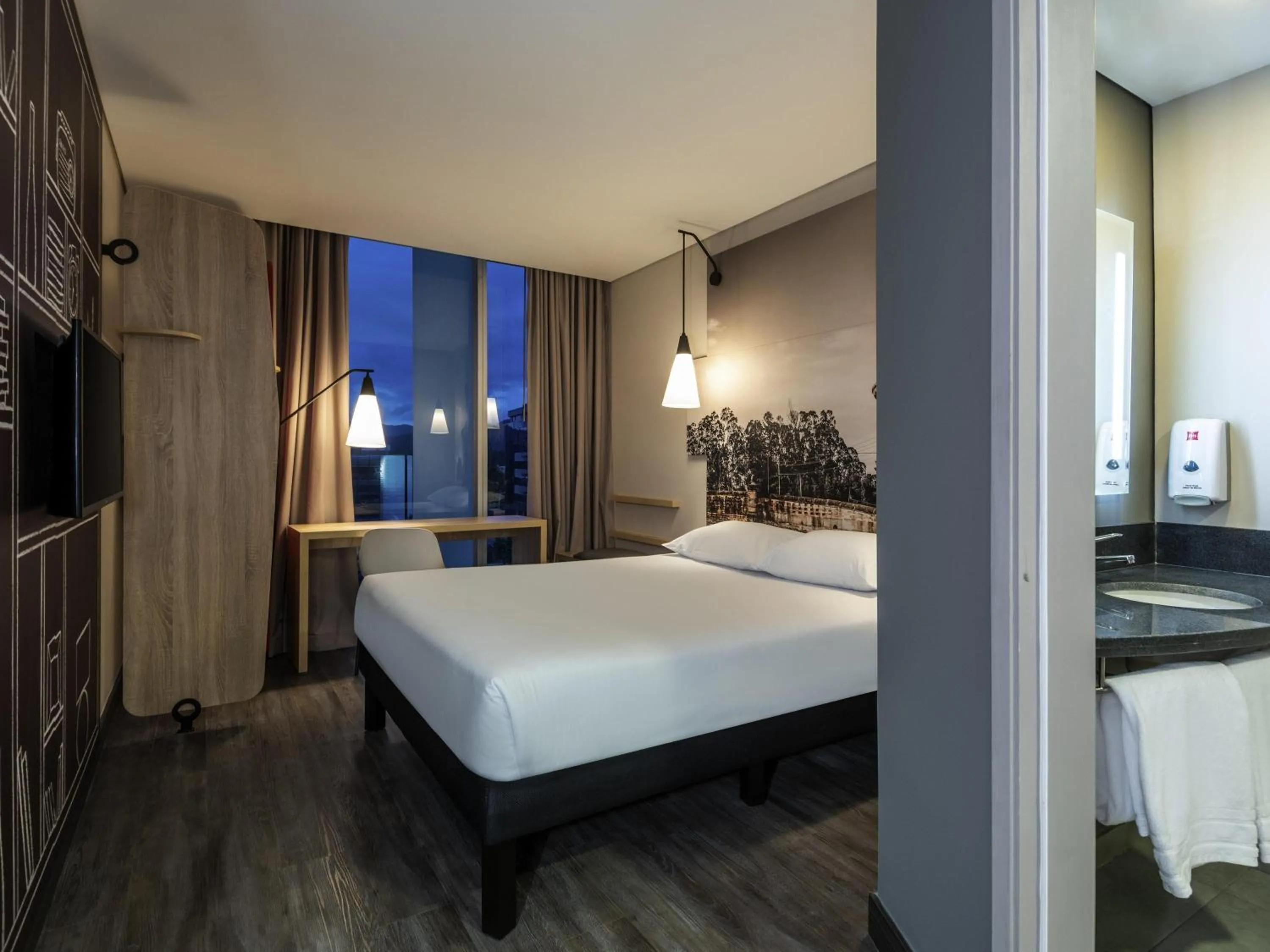 Bedroom, Bed in ibis Chia