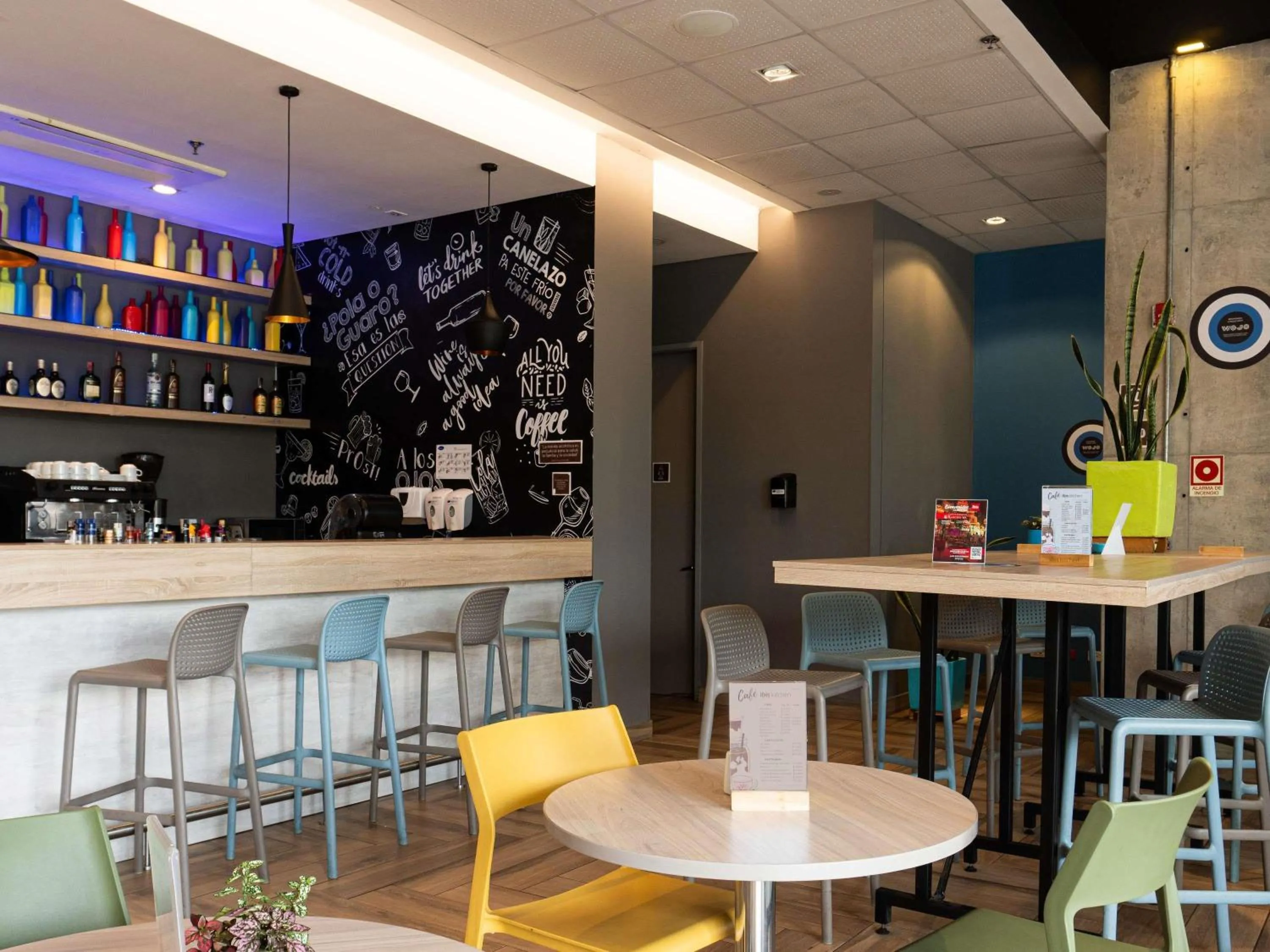 Lounge or bar in ibis Chia