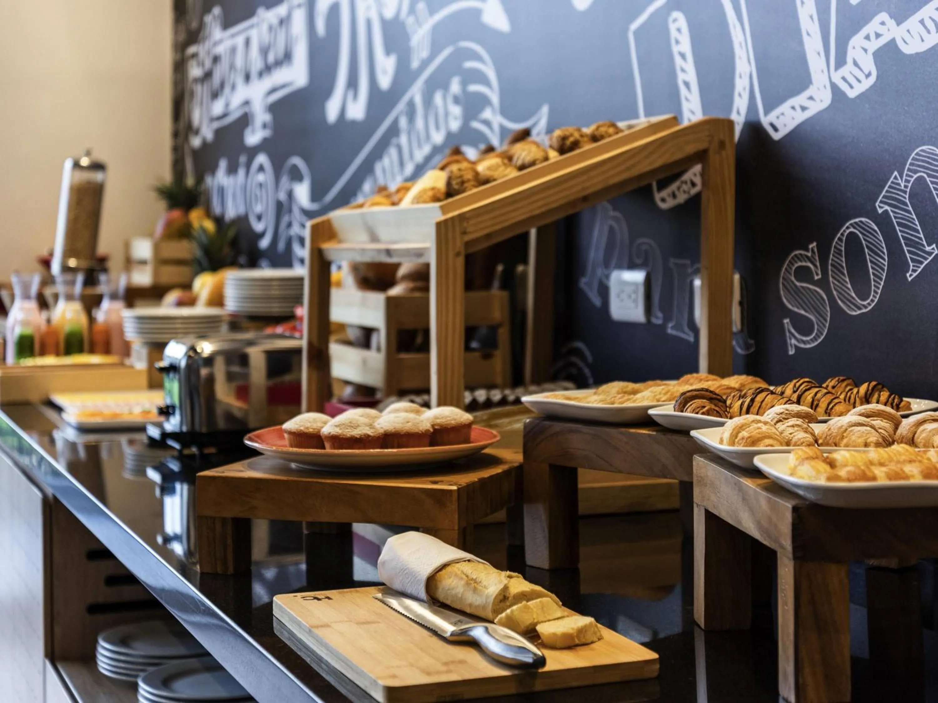 Breakfast in ibis Chia