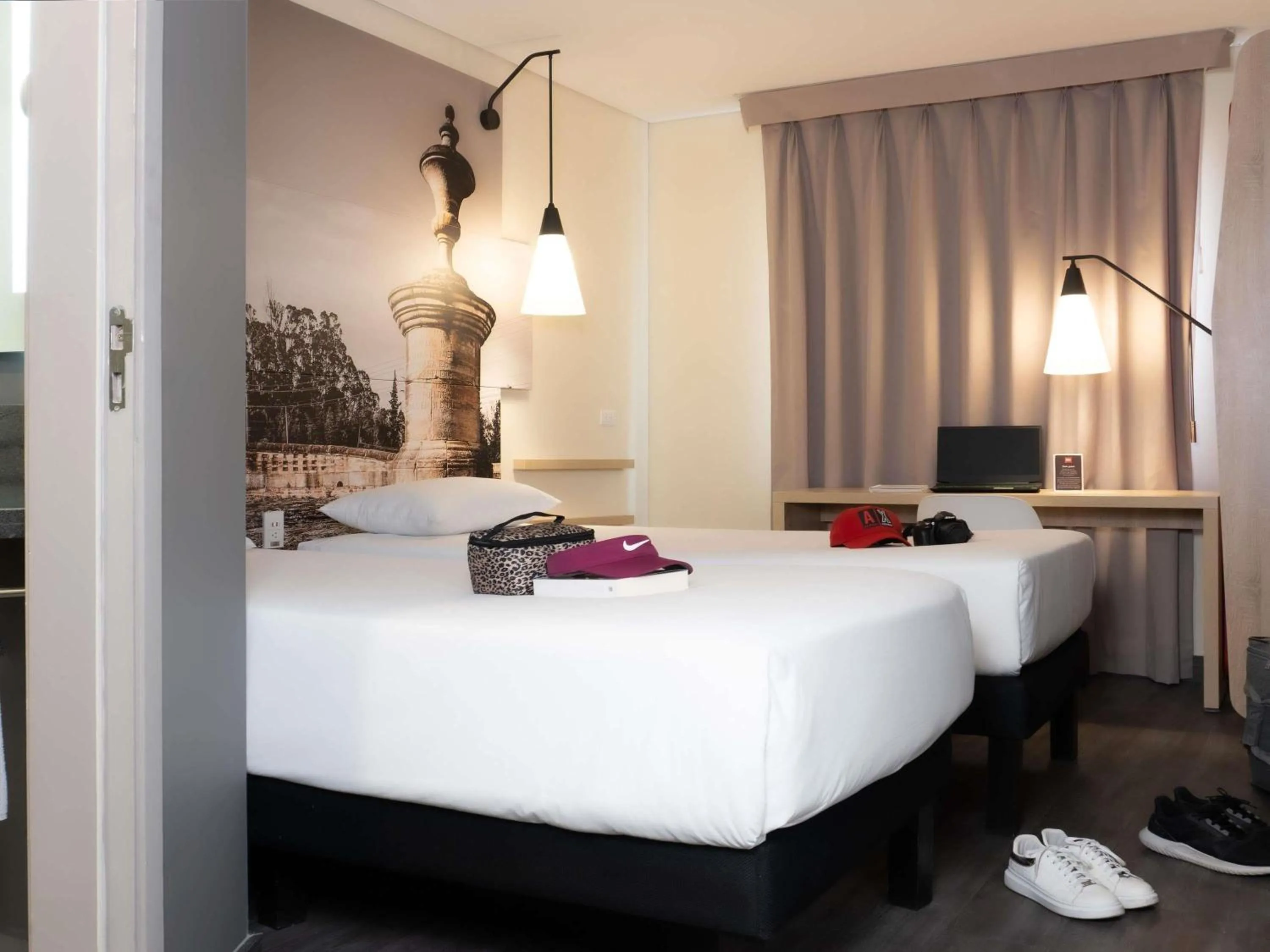 Bedroom, Bed in ibis Chia