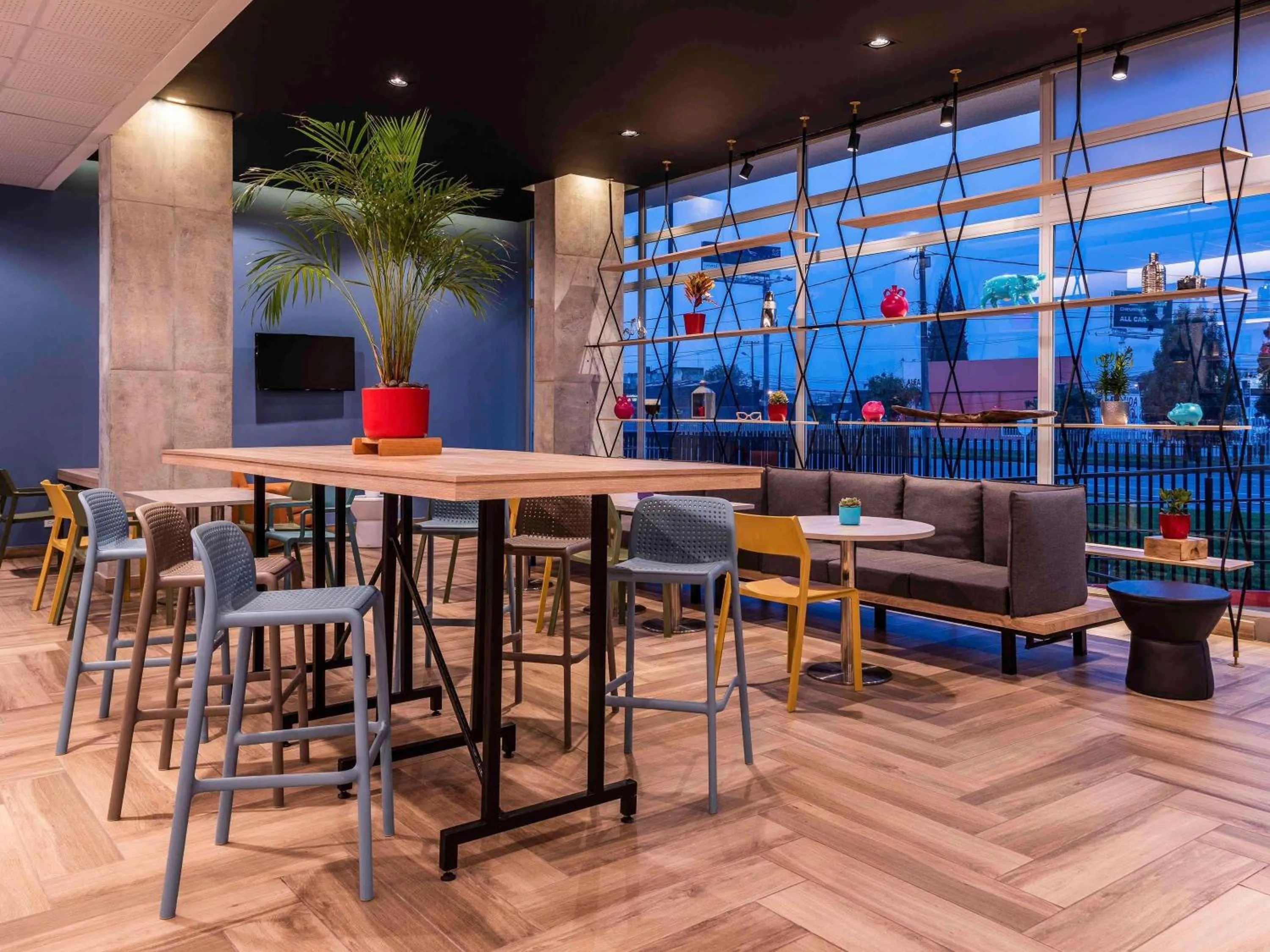 Property building in ibis Chia