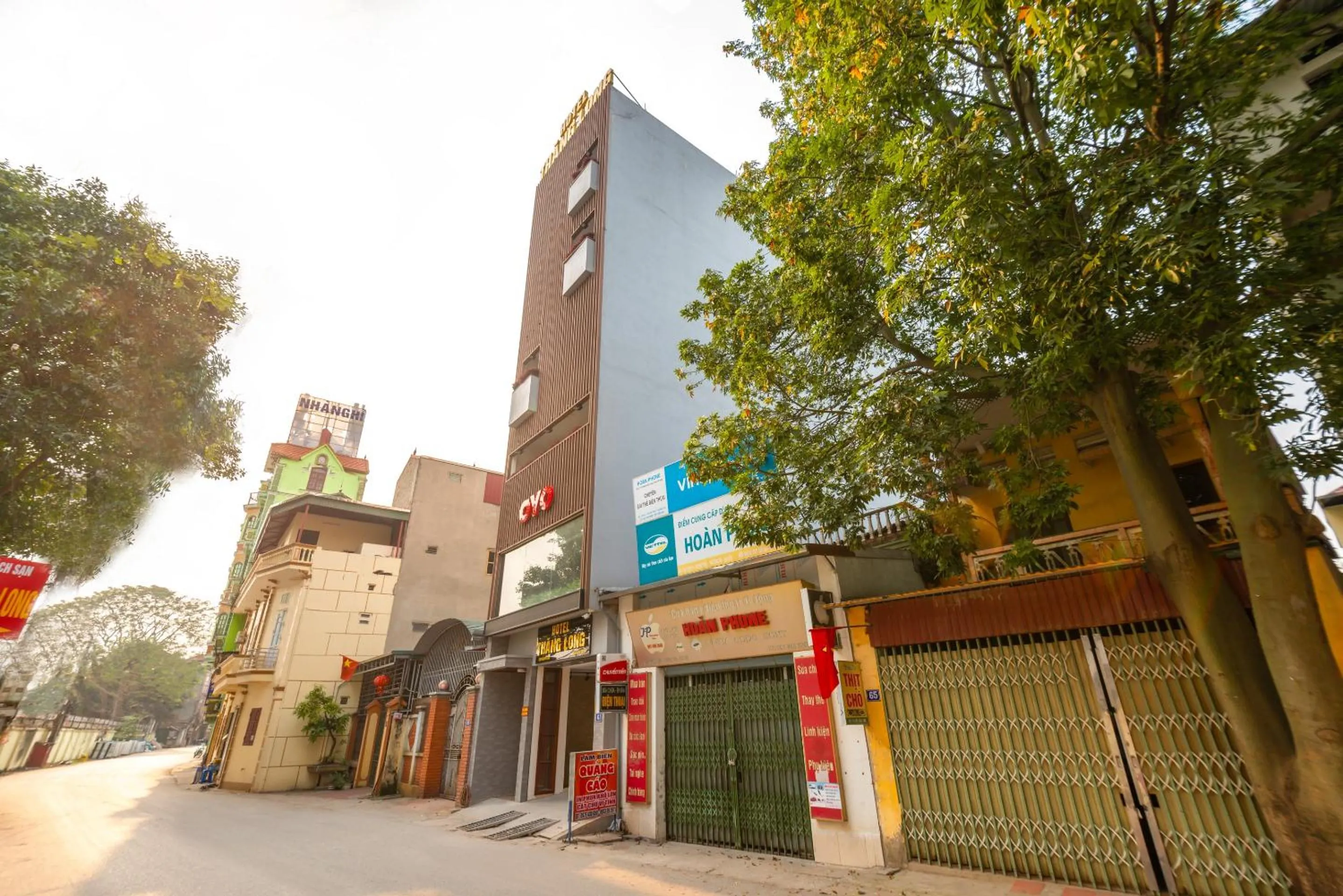 Facade/entrance in OYO 930 Thang Long Hotel