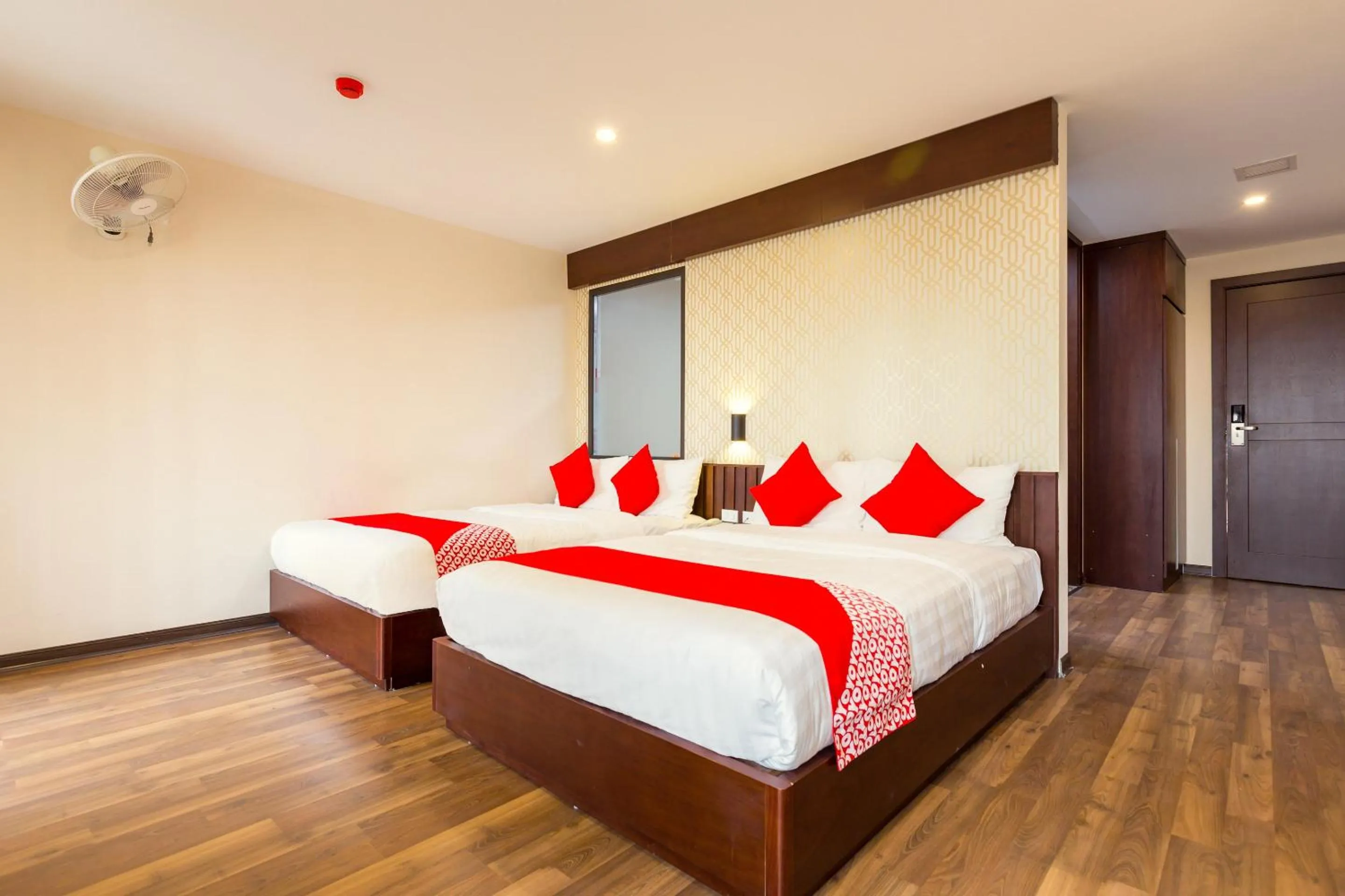 Bedroom, Bed in OYO 930 Thang Long Hotel