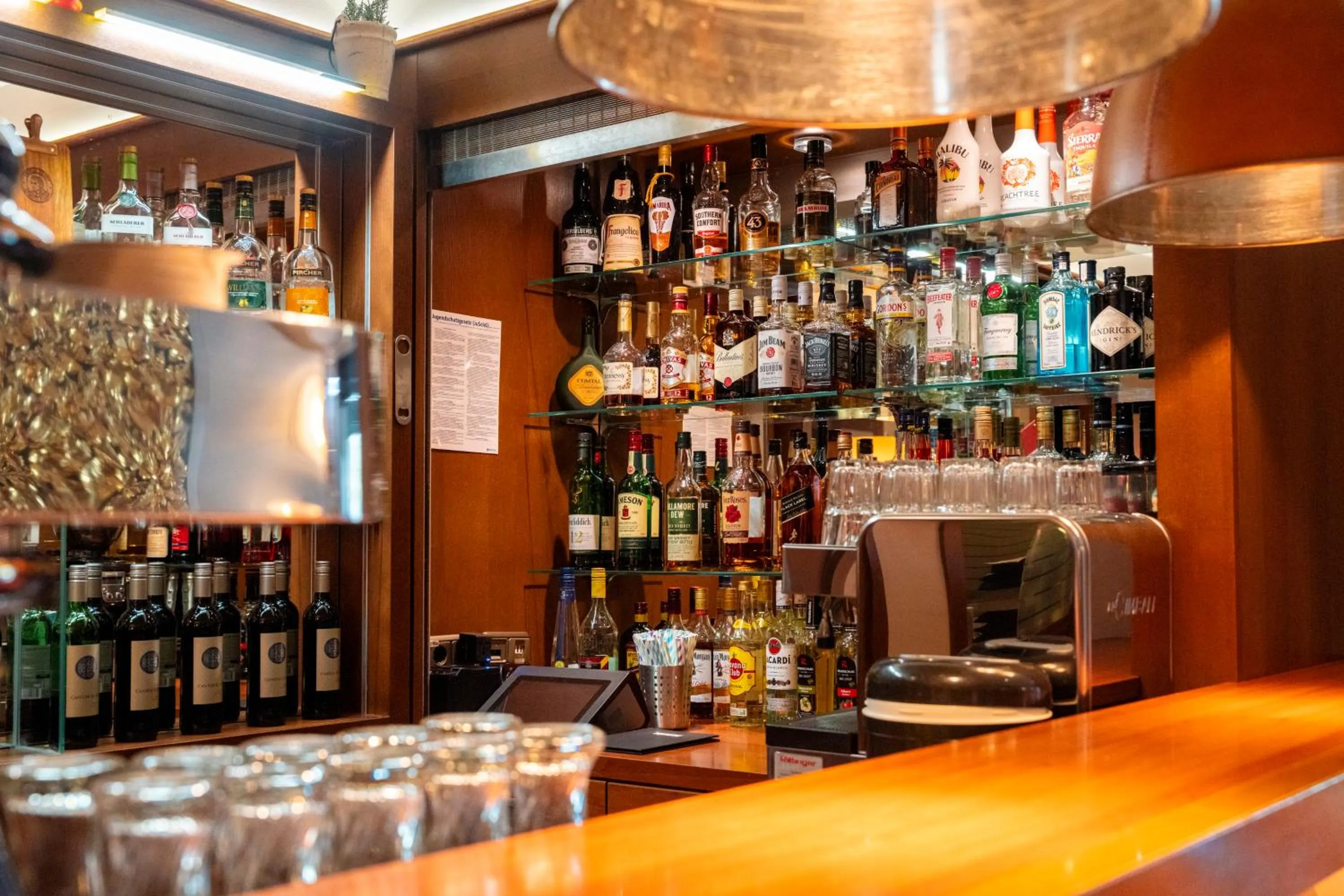 Lounge or bar in Arthotel Ana im Olympiapark