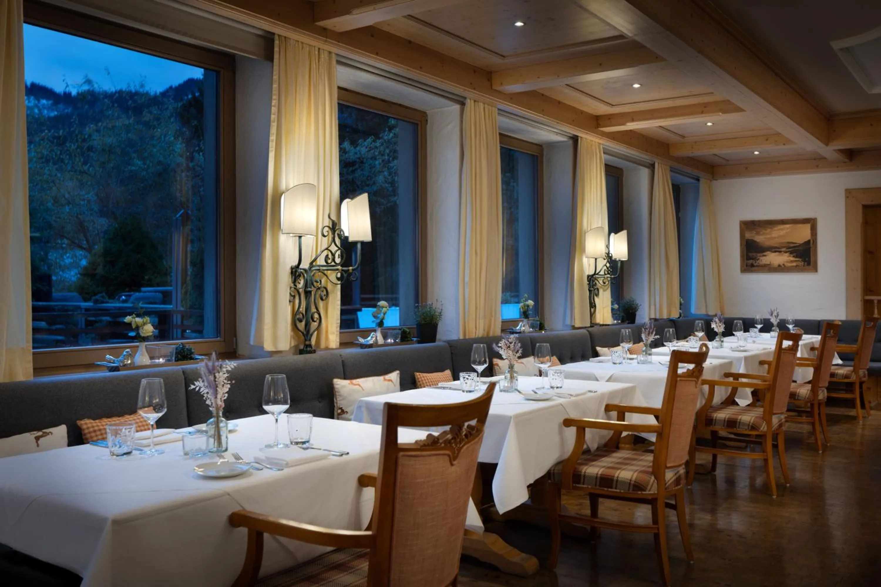 Restaurant/places to eat in Arabella Alpenhotel am Spitzingsee, a Tribute Portfolio Hotel