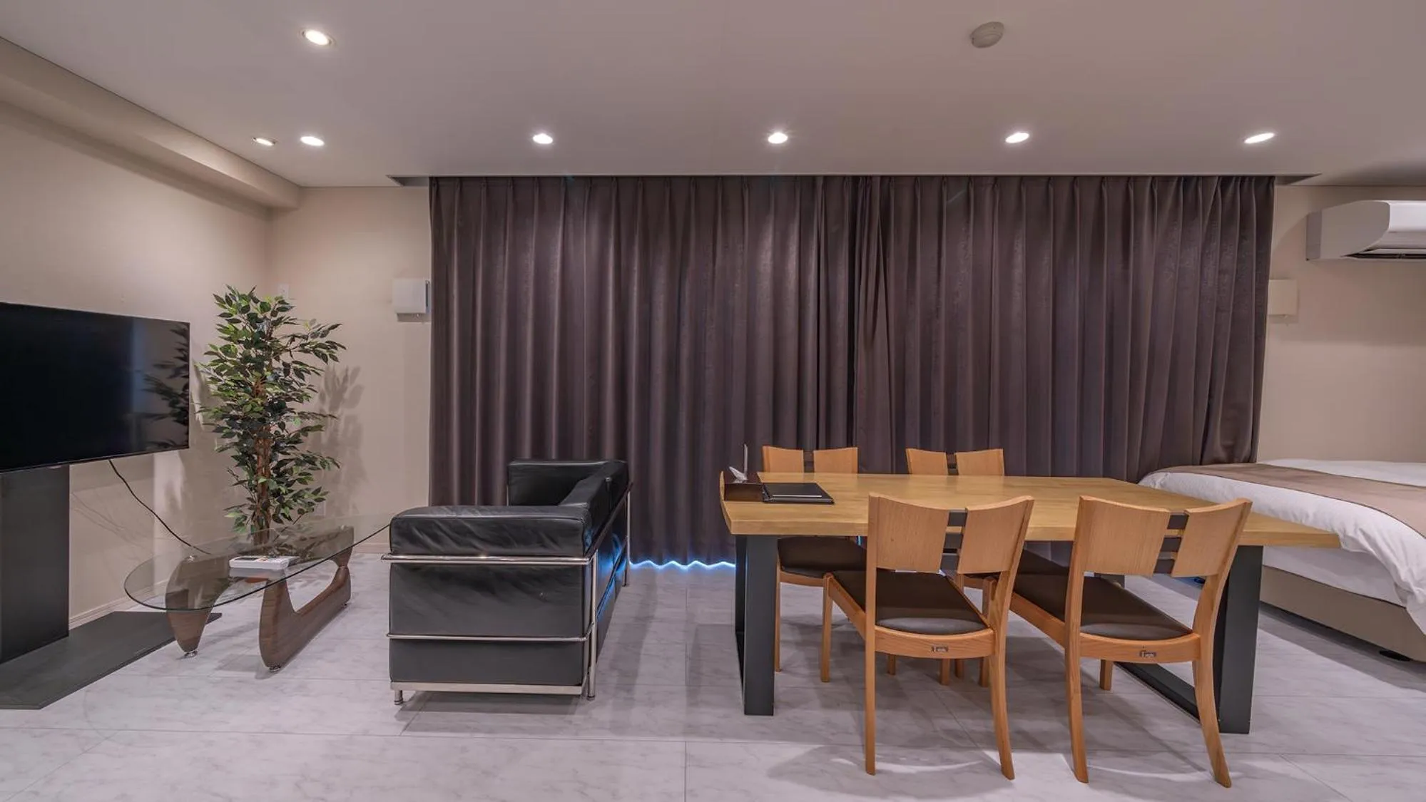 Residence Hotel Takayama Station