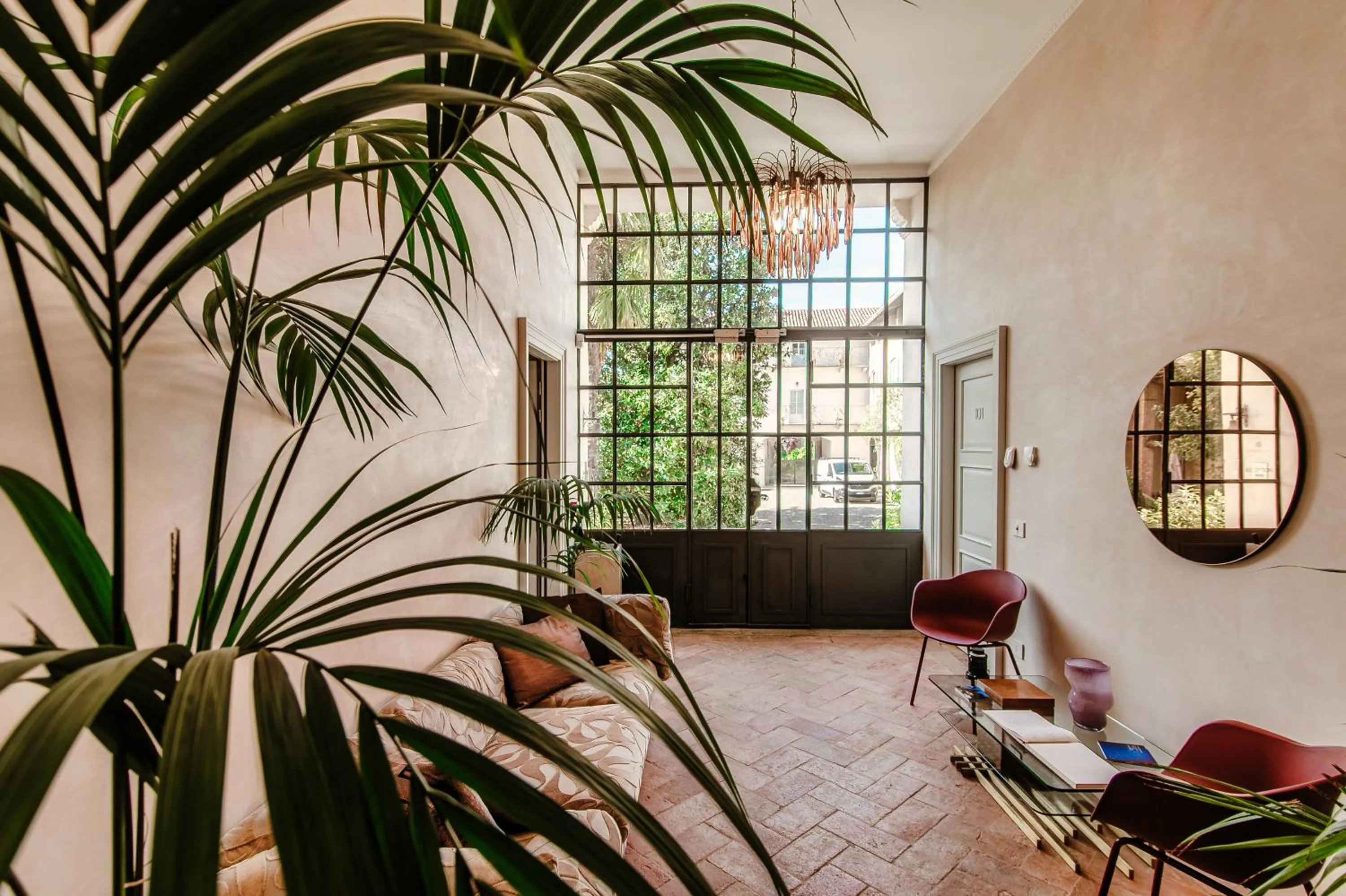 Lobby or reception in Dandelion Como Suites & Park