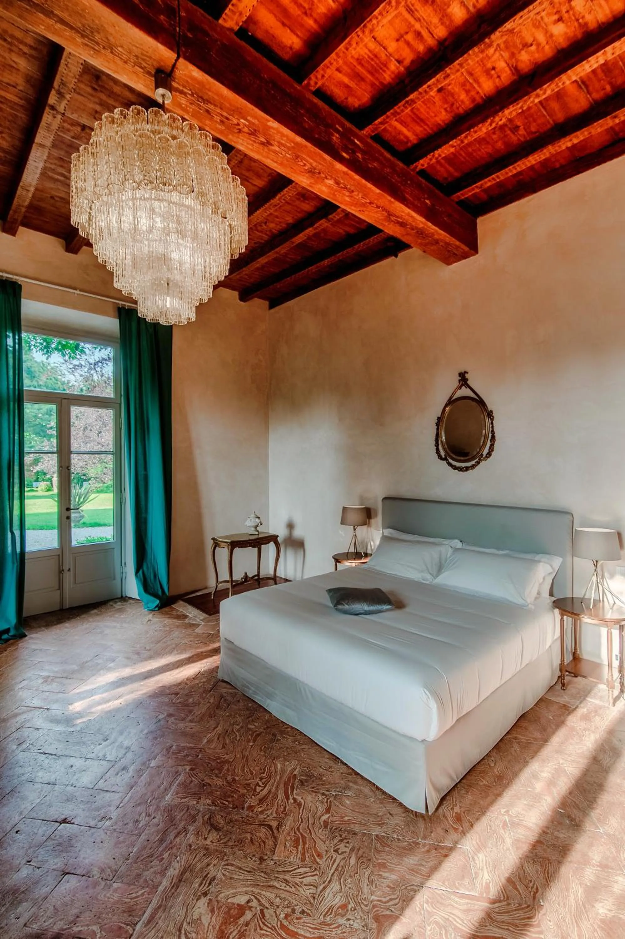 Bedroom, Bed in Dandelion Como Suites & Park