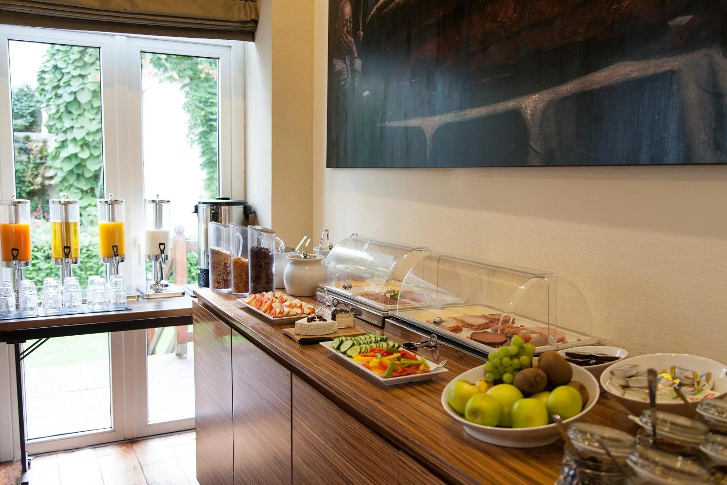 Food in Quentin Design Hotel Berlin