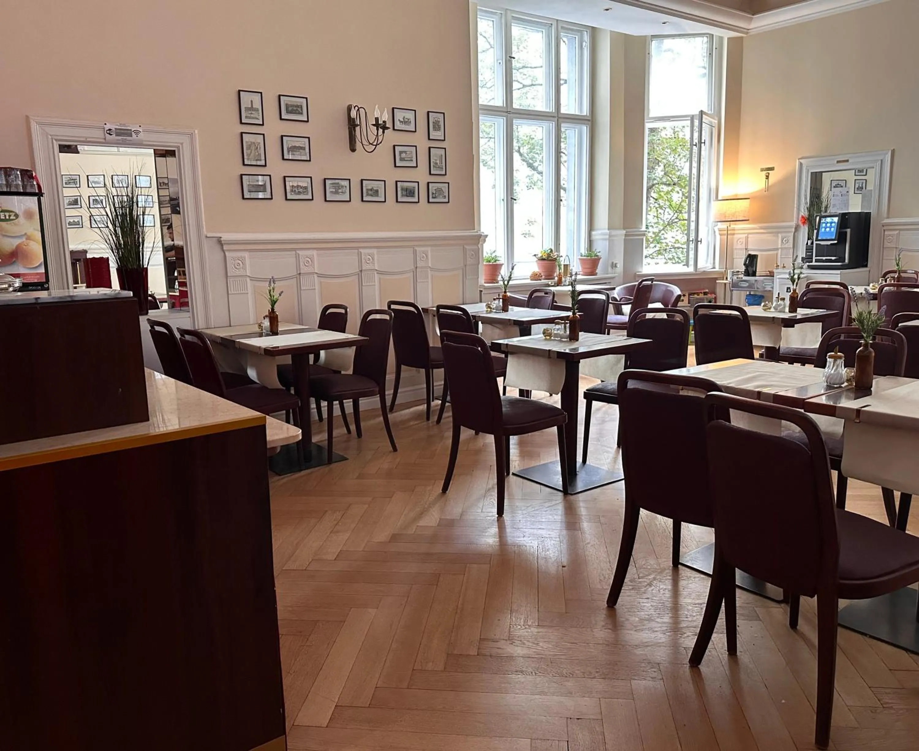 Coffee/tea facilities in Hotel Astrid am Kurfürstendamm