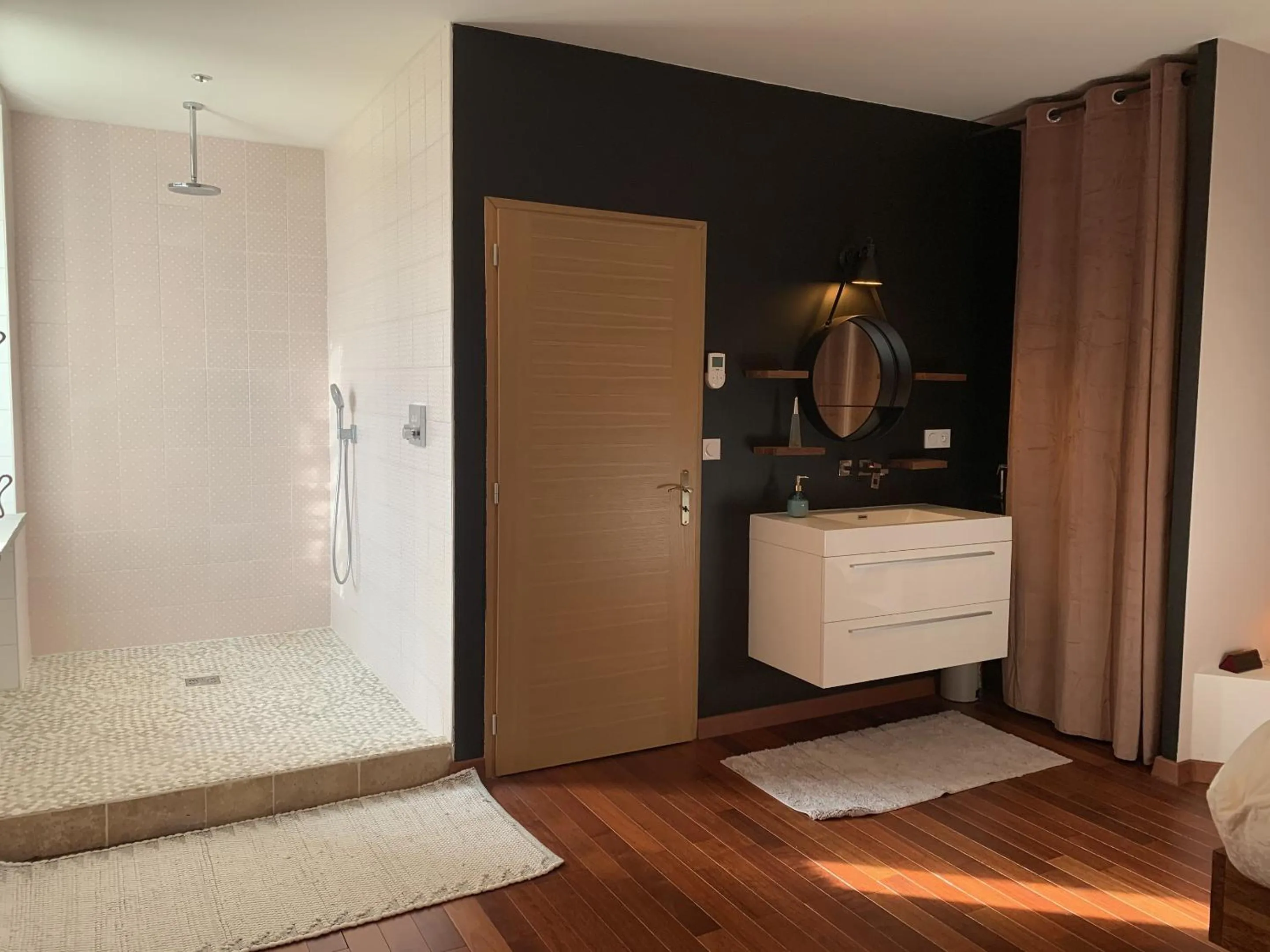 Bedroom, Bed in Les Villas d Onalou Kergastel