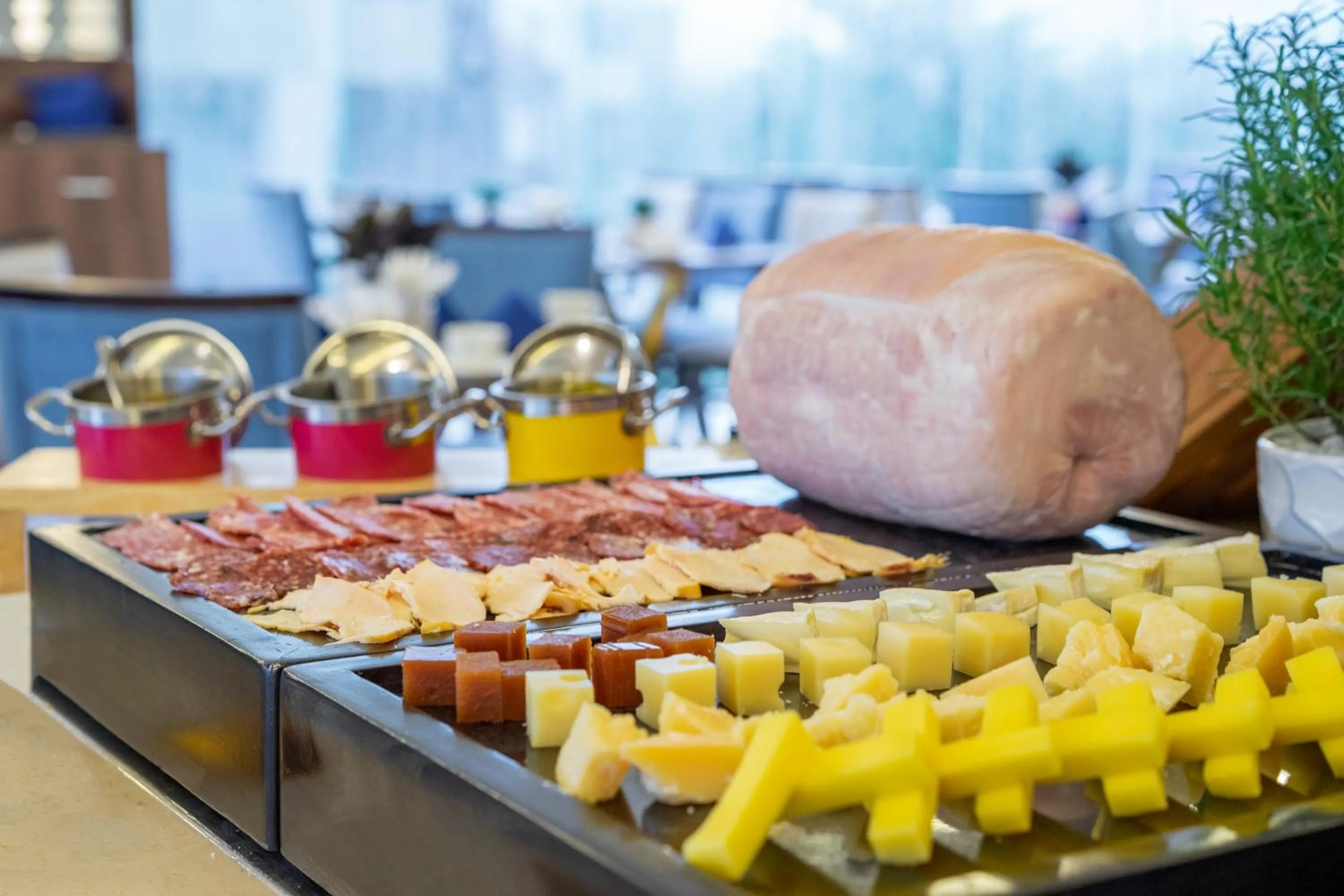 Food in Gold Plaza Hotel Da Nang