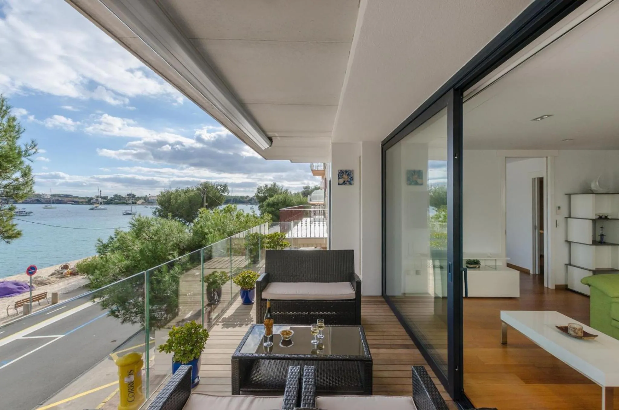 Three-Bedroom Apartment in Ponent