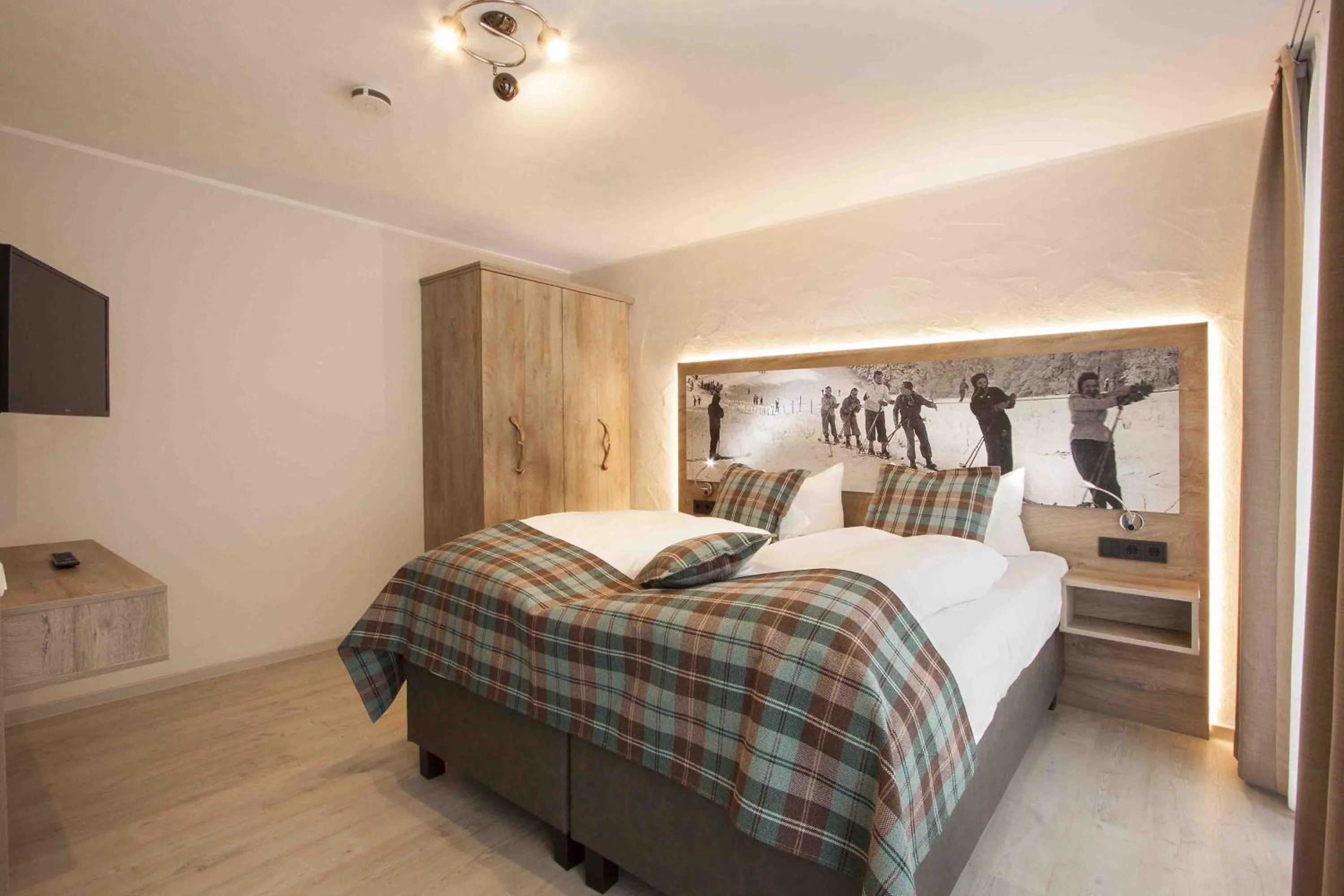 Bedroom, Bed in Hotel Nuhnetal