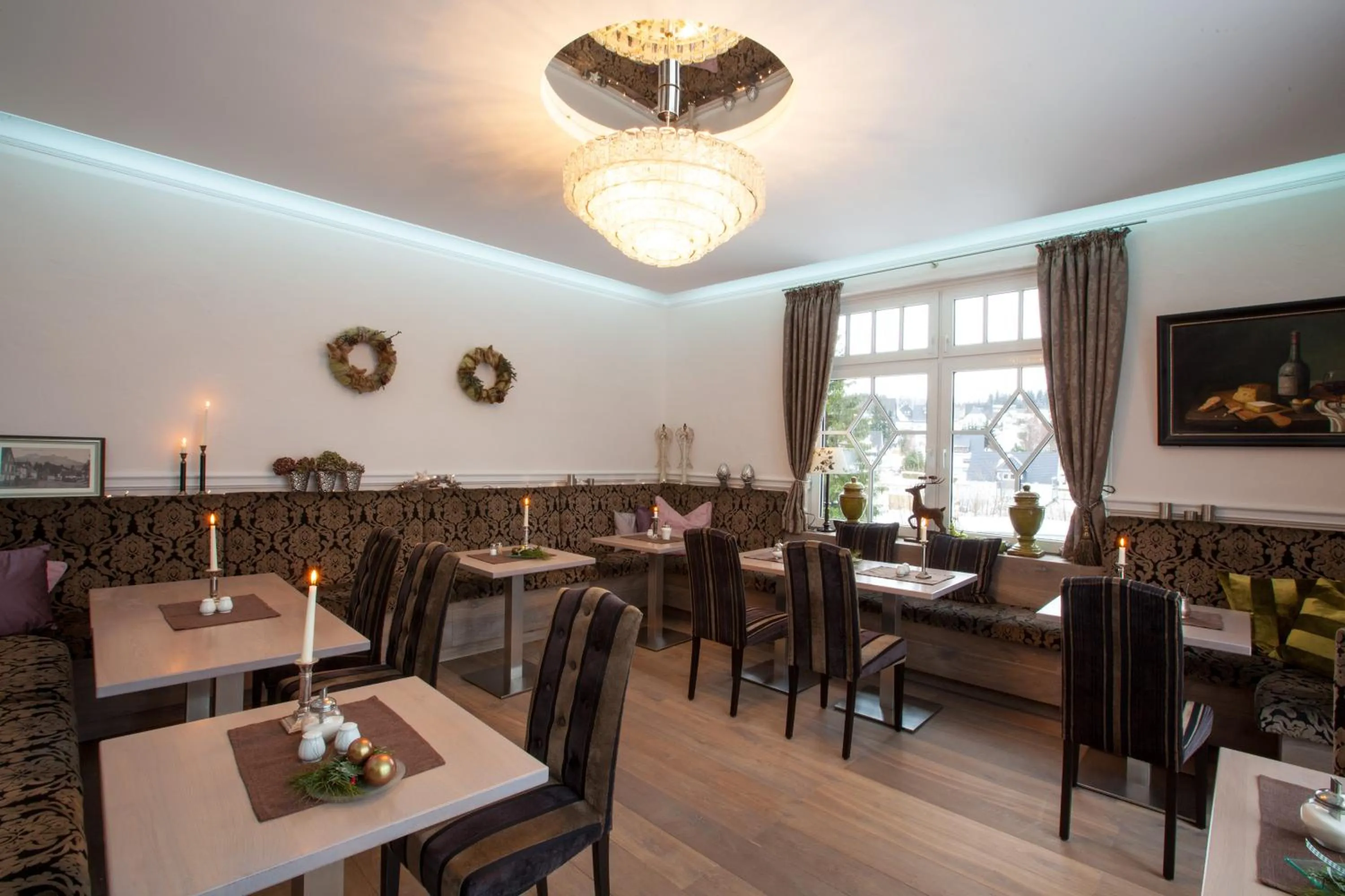Restaurant/places to eat in Hotel Nuhnetal