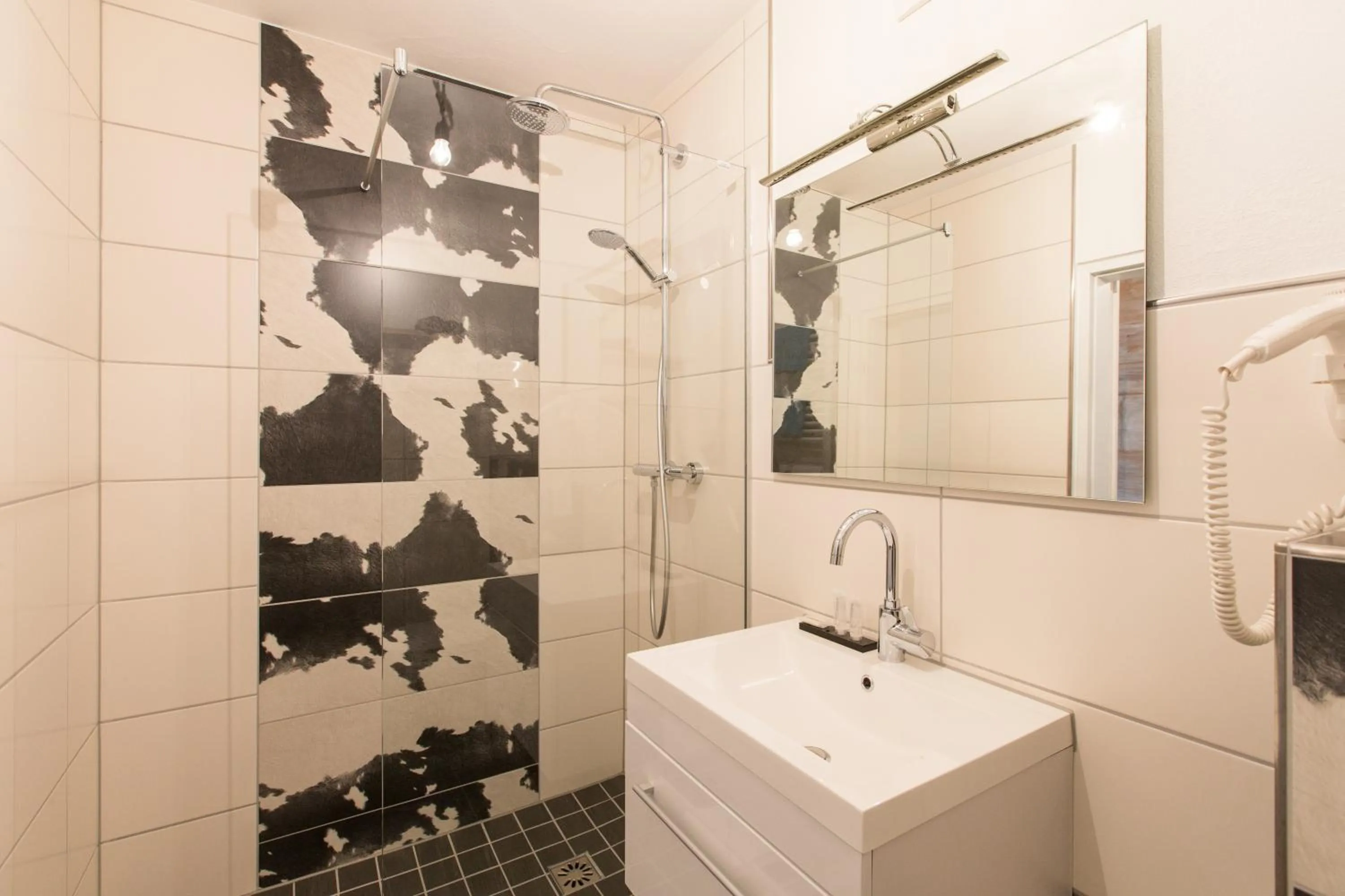 Bathroom in Hotel Nuhnetal