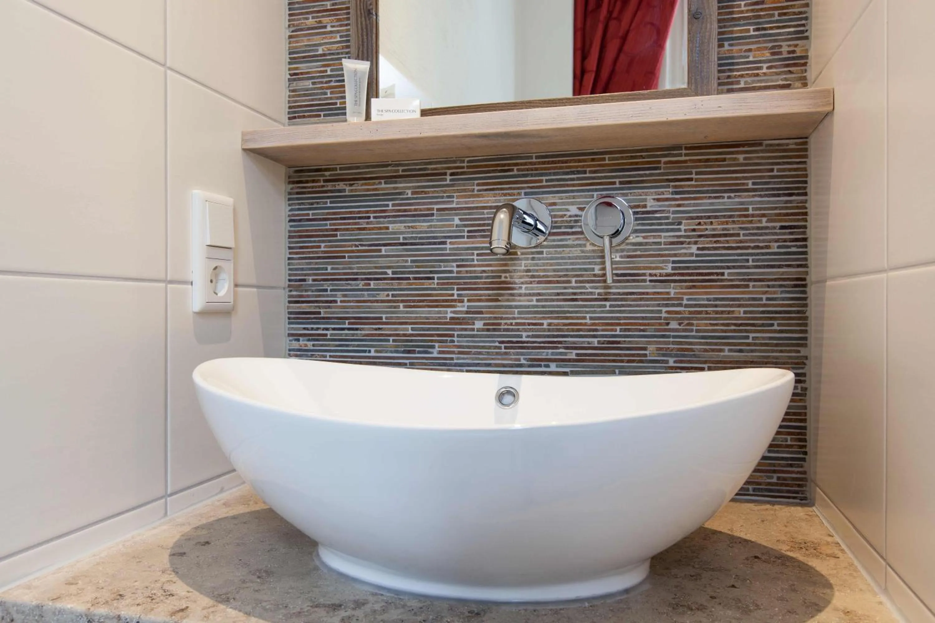 Bathroom in Hotel Nuhnetal