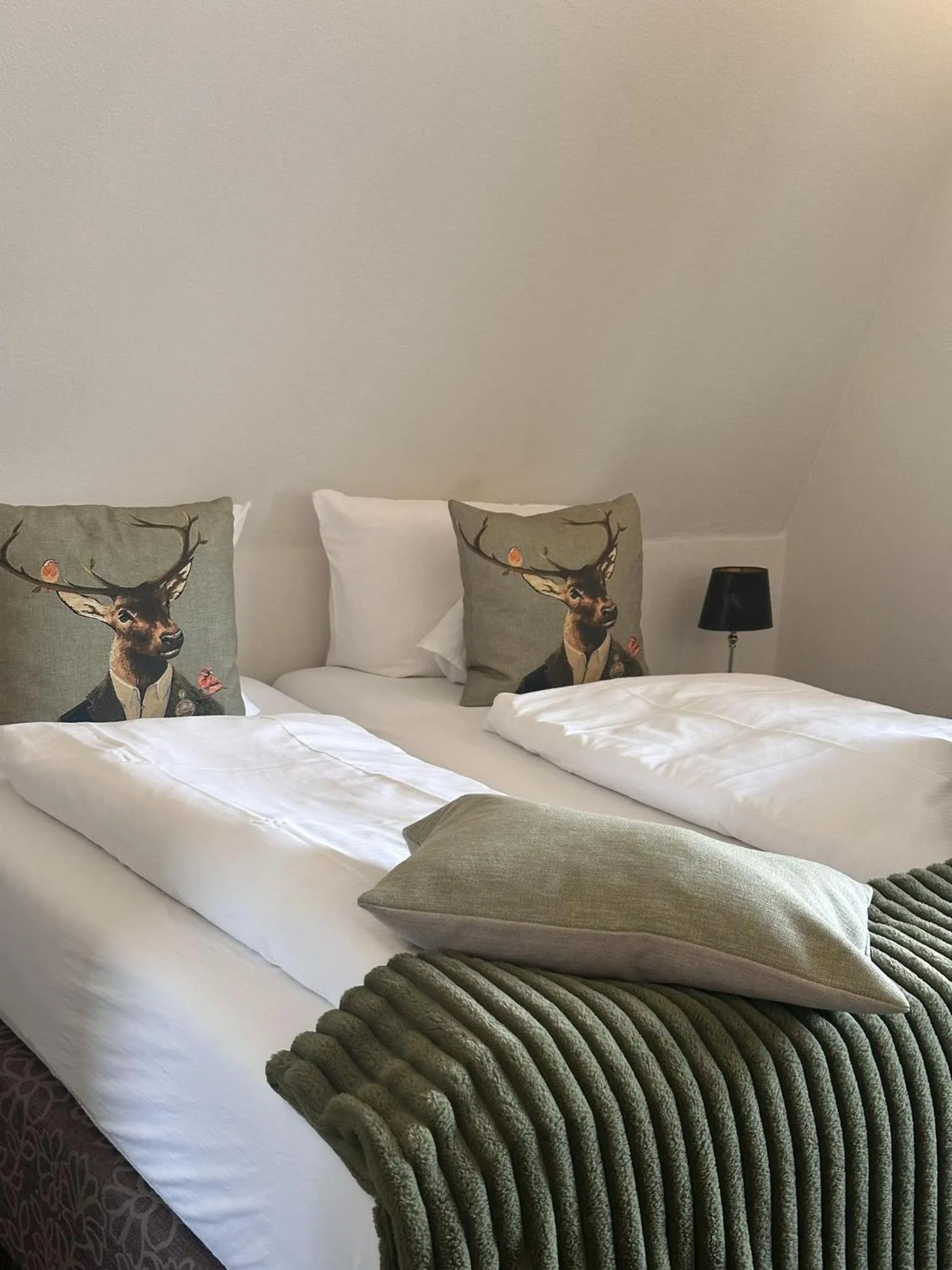 Bed in Hotel Nuhnetal