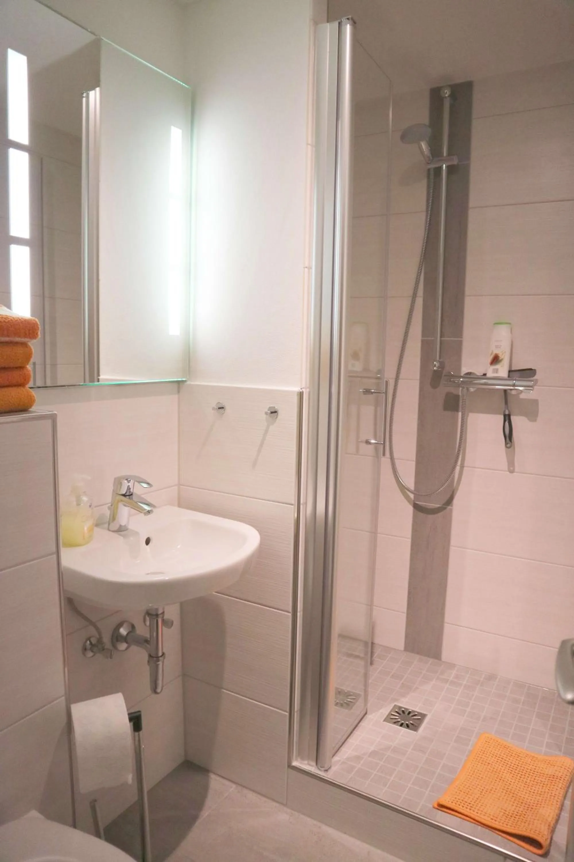 Bathroom in Hotel Nuhnetal