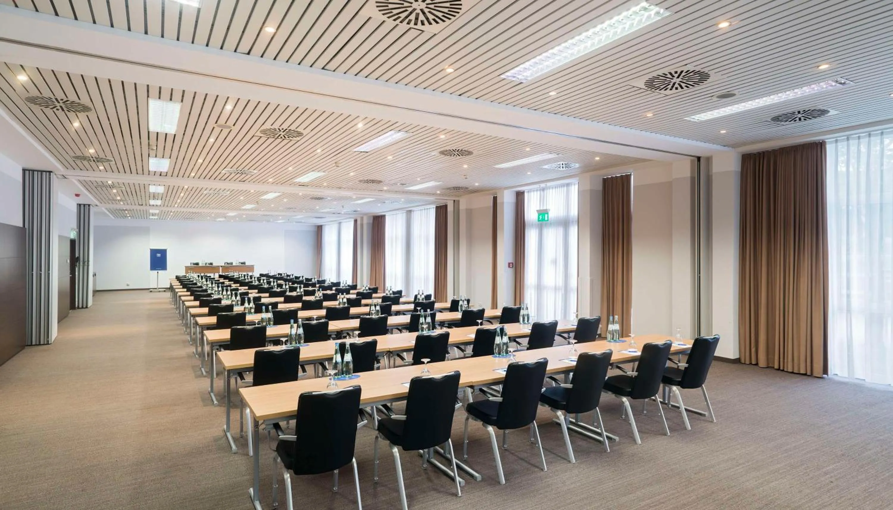 Meeting/conference room in NH Frankfurt Airport West