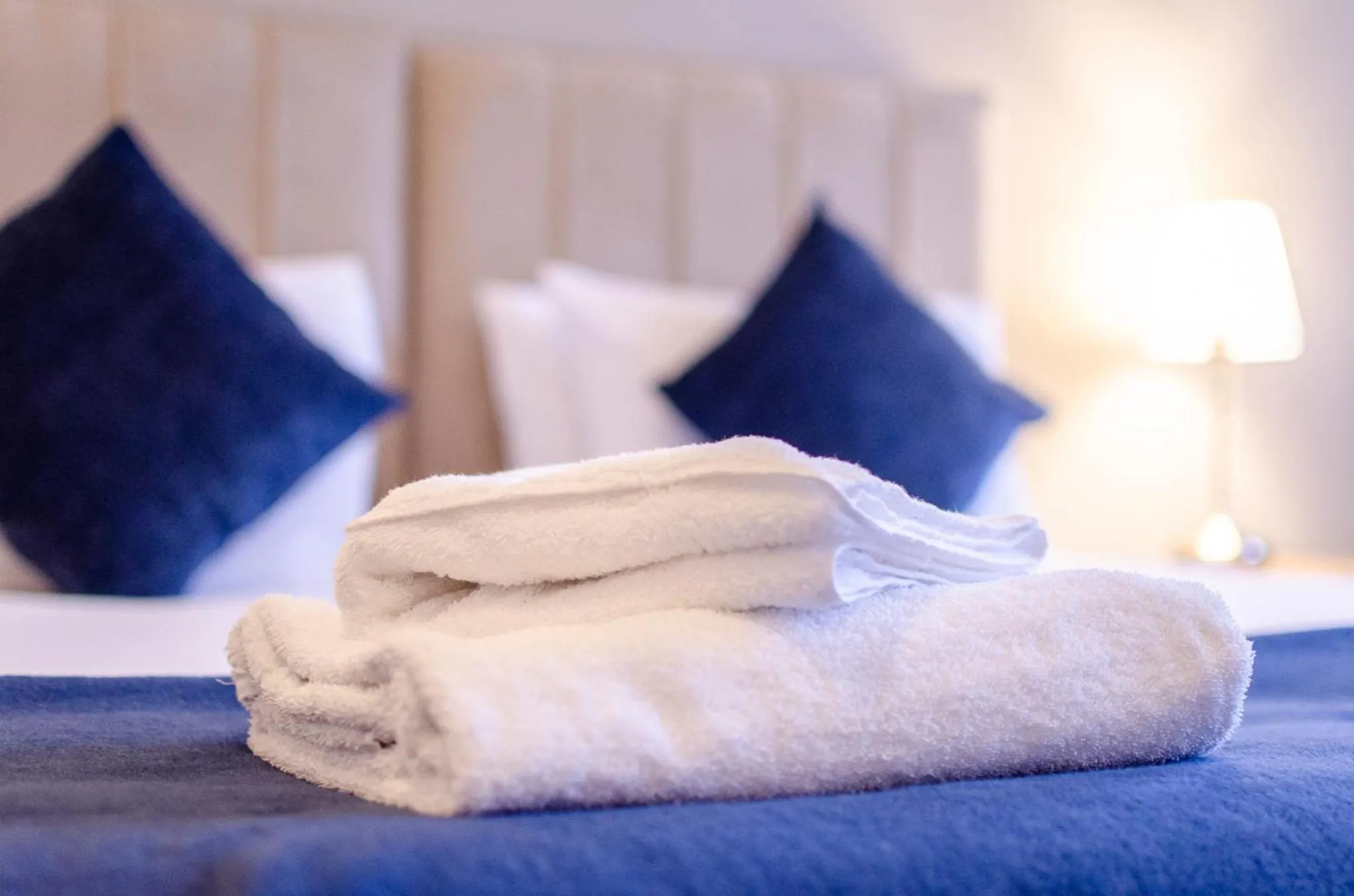 Bedroom, Bed in The Alverbank Hotel