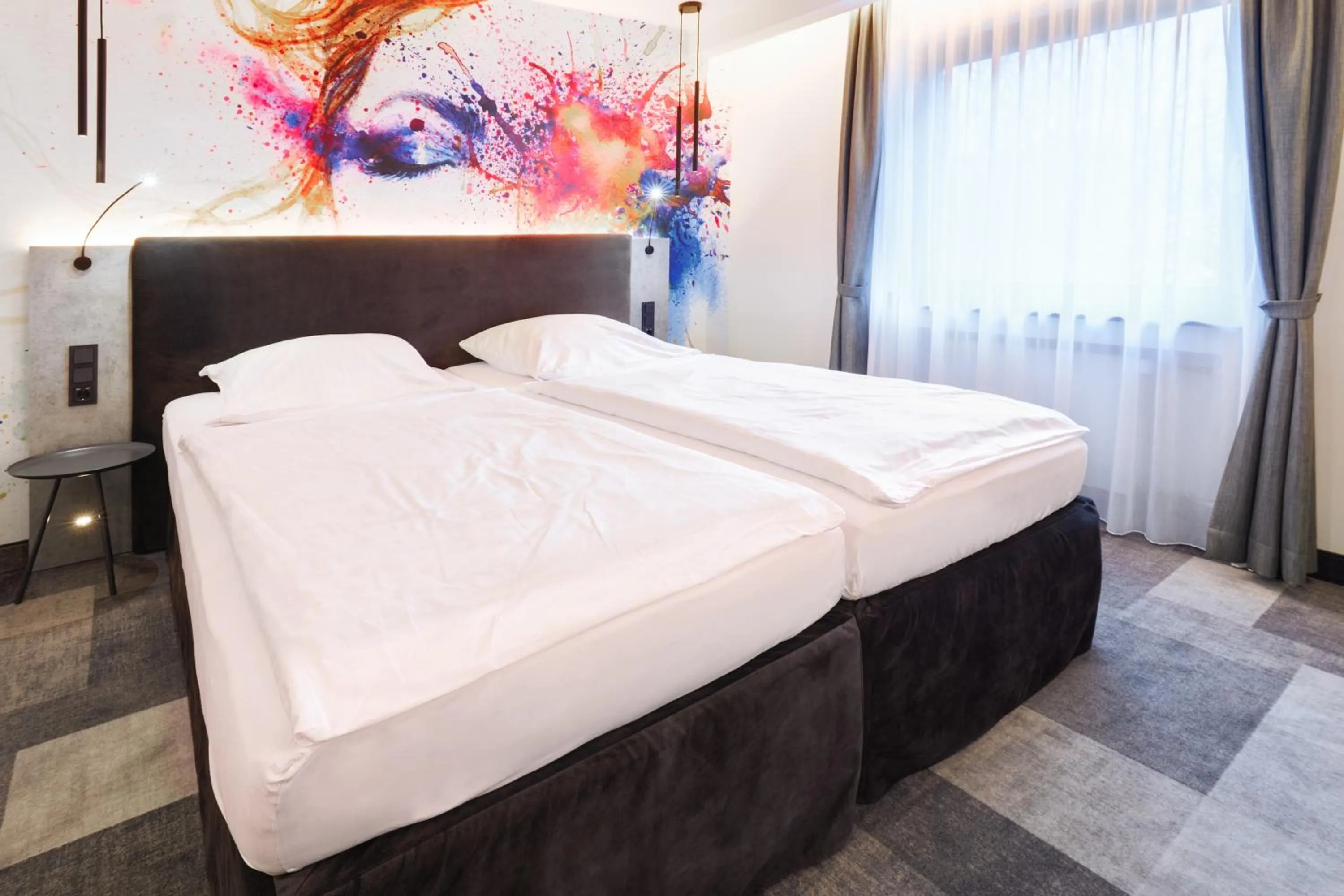 Bed in Hotel Stadt Grevenbroich mit Klimaanlage