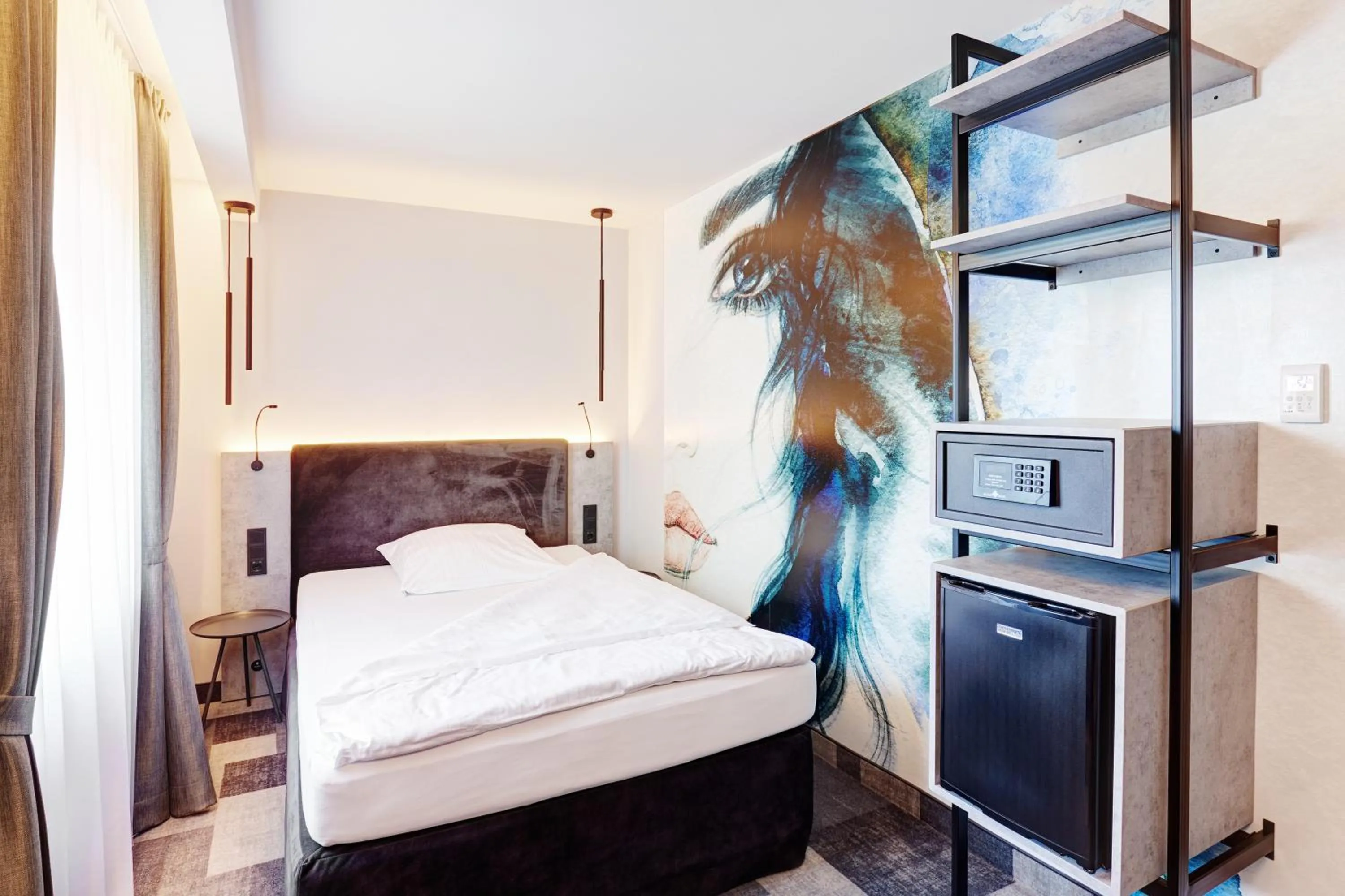 Bed in Hotel Stadt Grevenbroich mit Klimaanlage