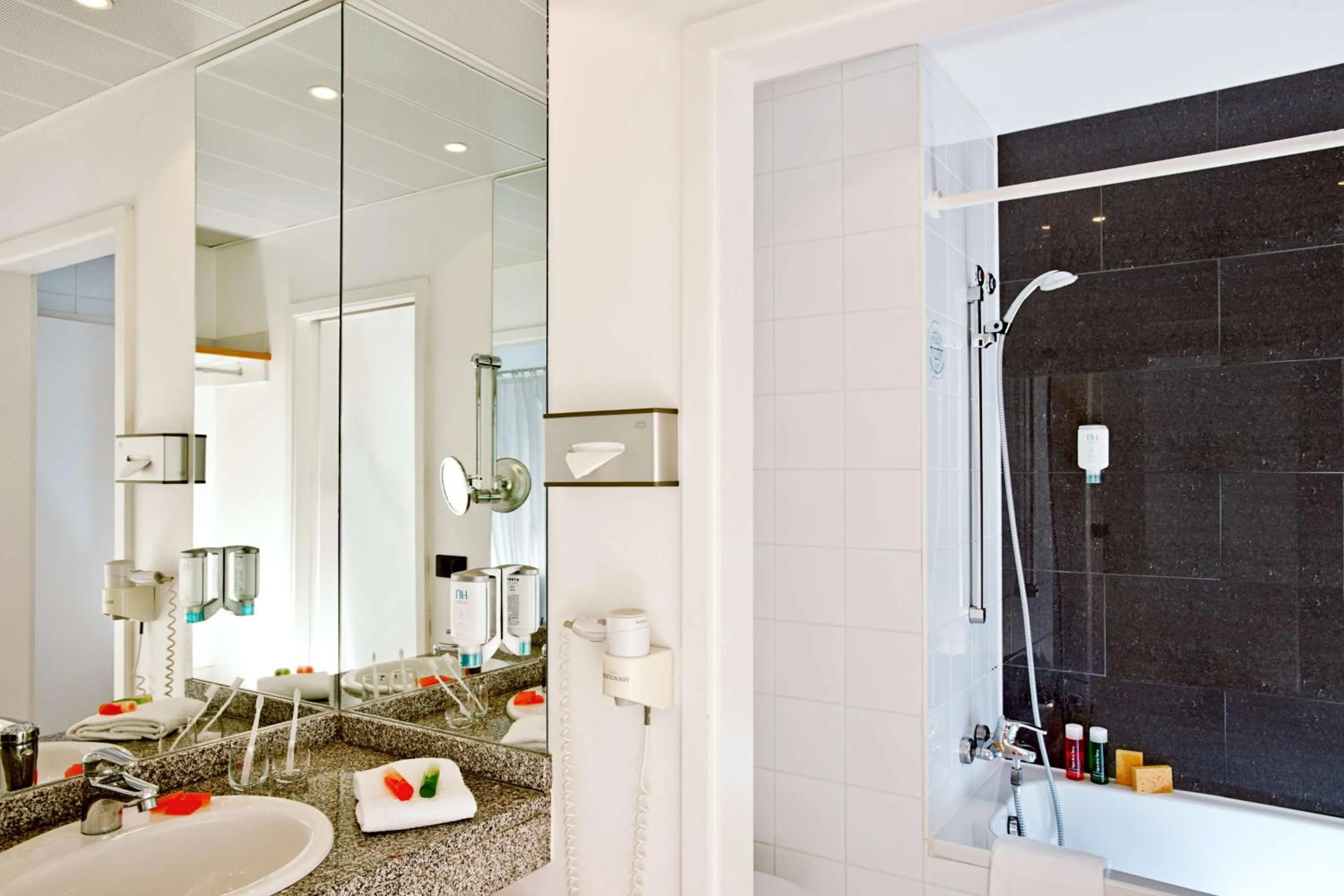 Bathroom in NH München Unterhaching