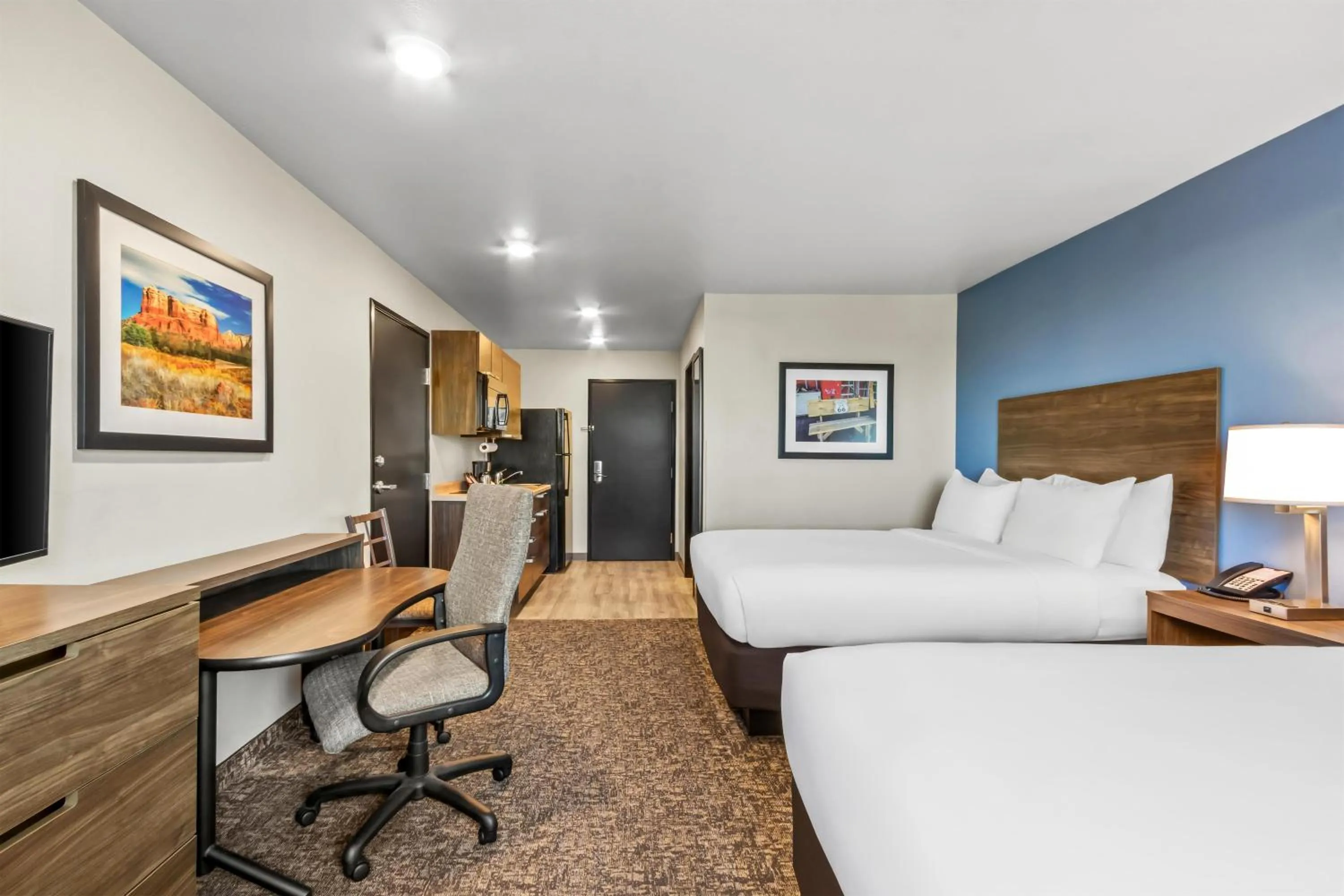 Bedroom, Bed in Sonesta Simply Suites Avondale