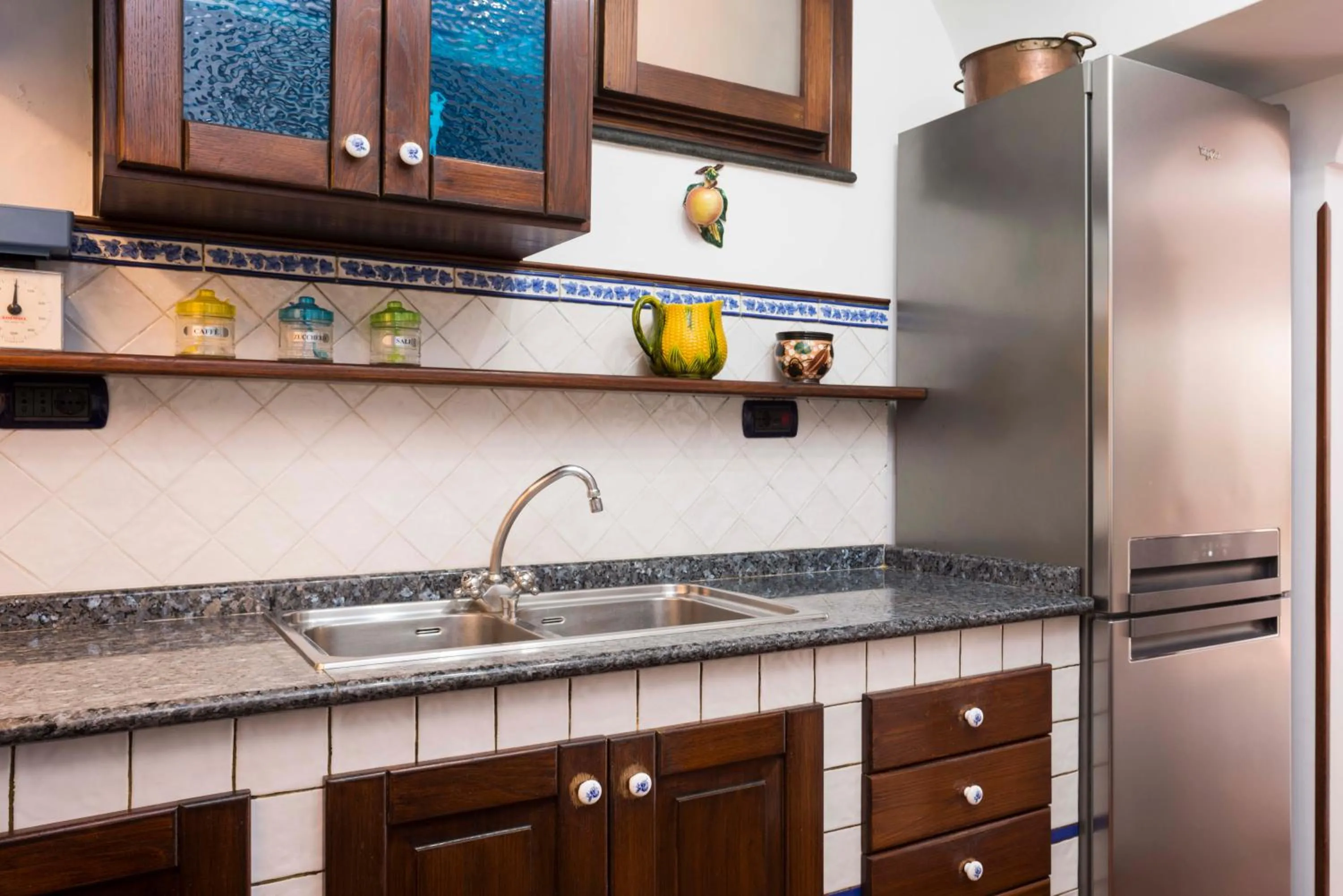 Communal kitchen in Estate4home - Namily house