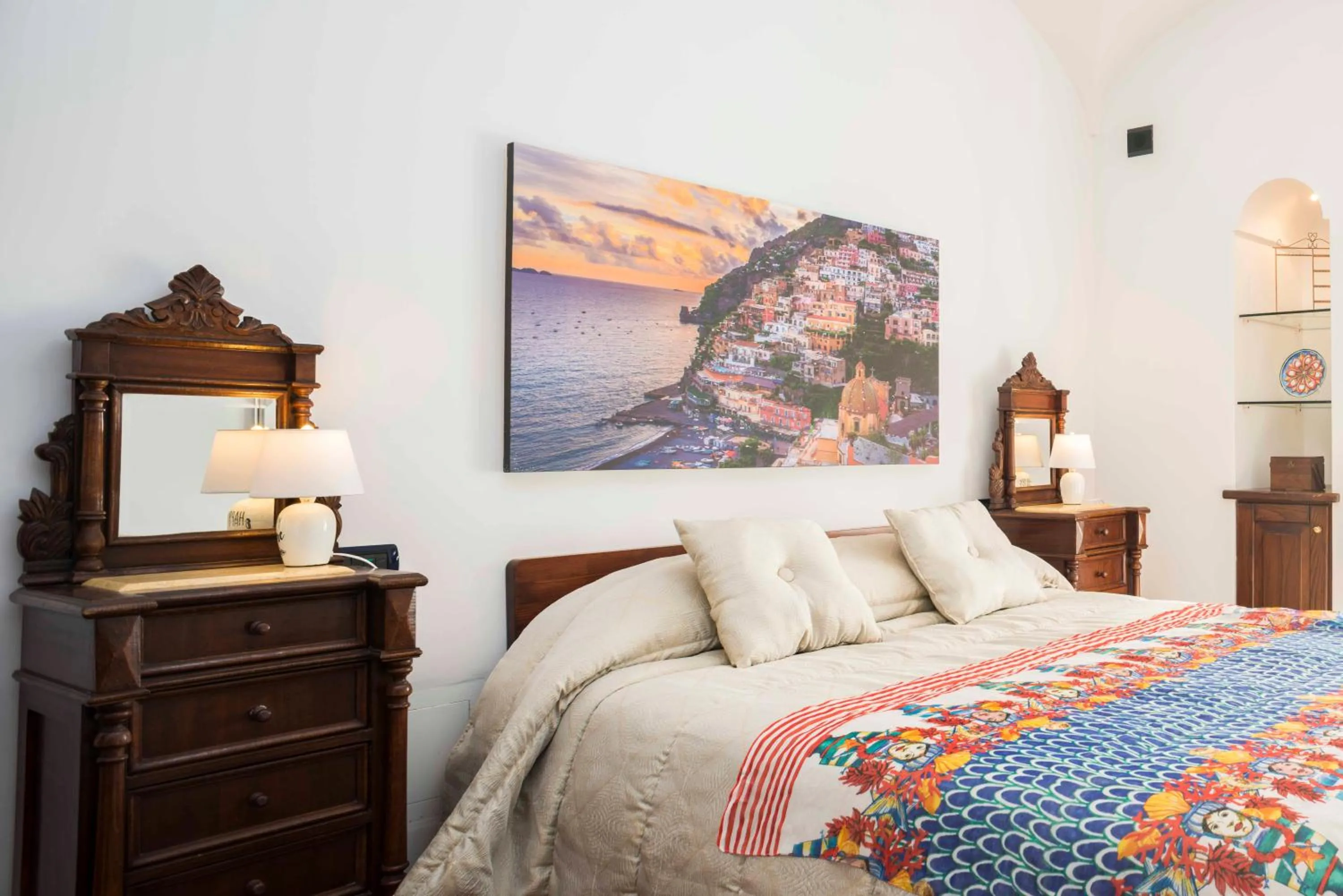 Bedroom, Bed in Estate4home - Namily house