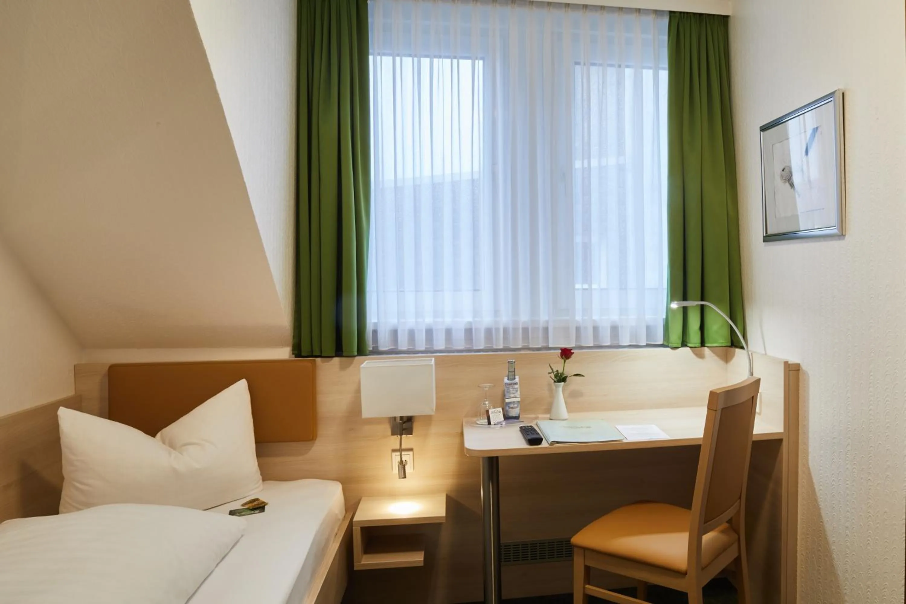 Photo of the whole room, Bed in Hotel Zur Traube