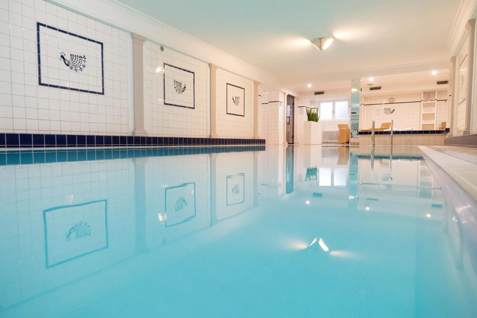 Swimming pool in Waldhotel Eskeshof