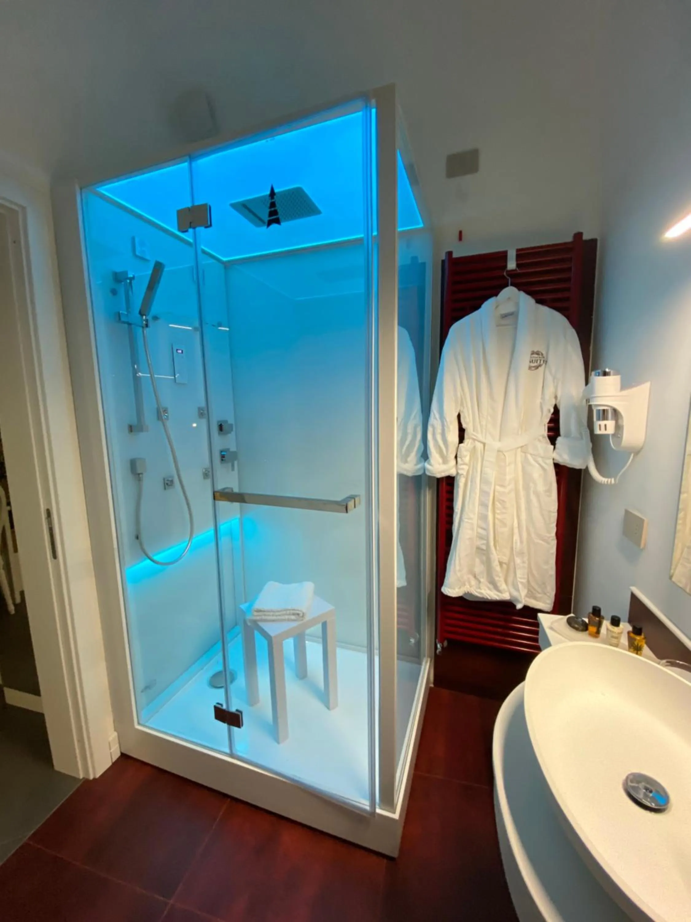 ANFITEATRO LE SUITES